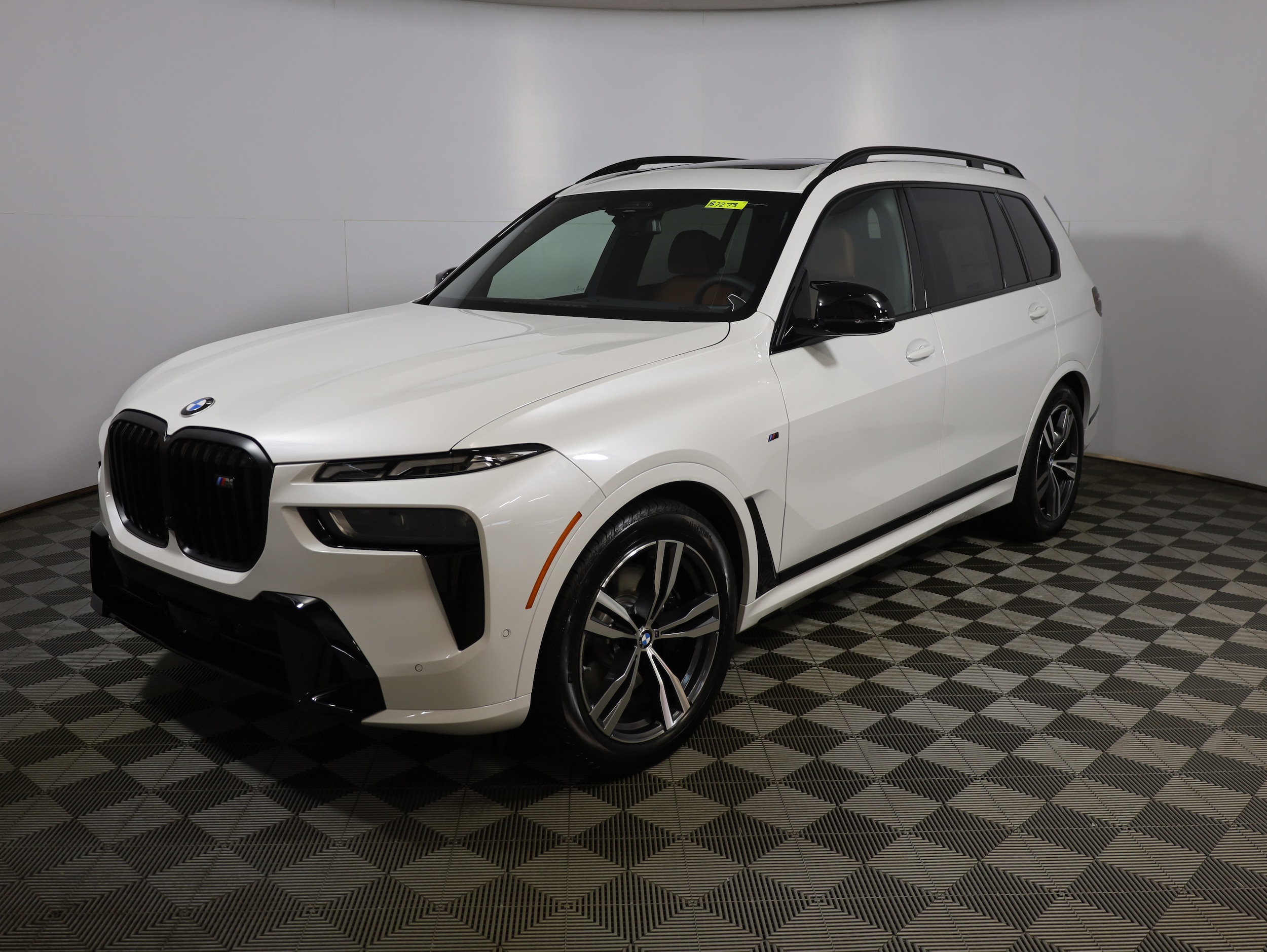 2027 BMW X7 M60i's photo