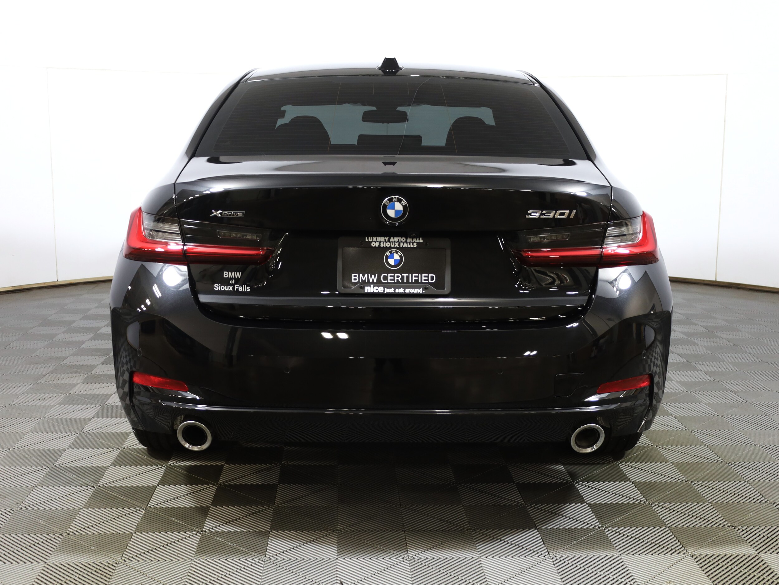 2024 Bmw 330i xDrive photo 3