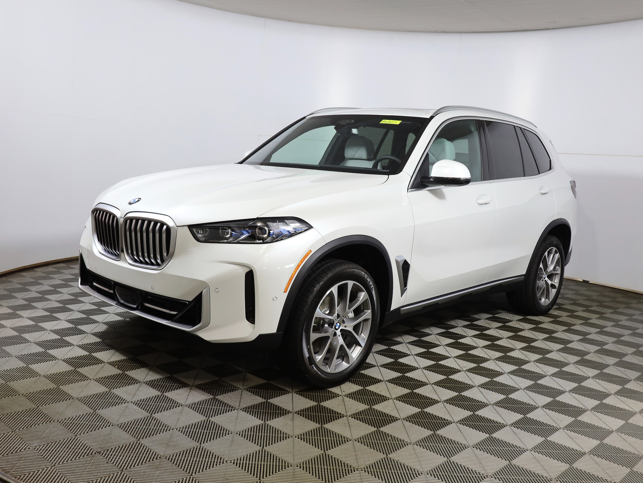 2026 BMW X5 40i's photo