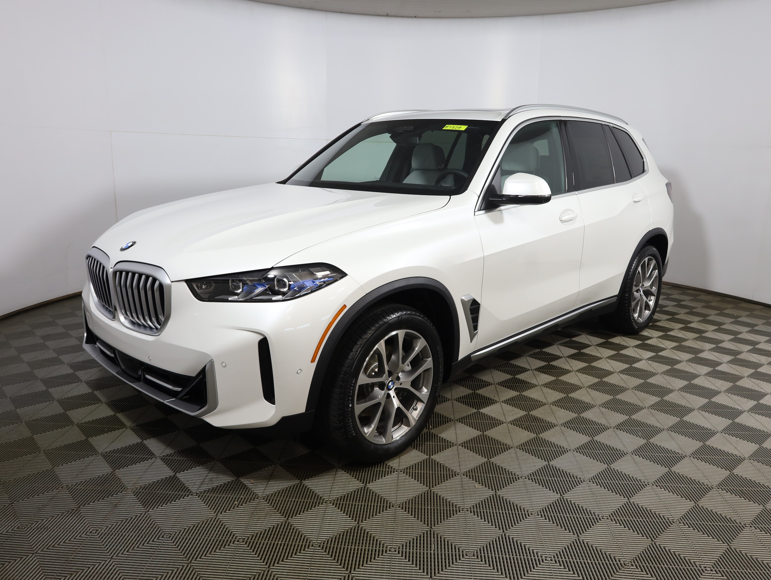 2026 BMW X5 xDrive40i's photo