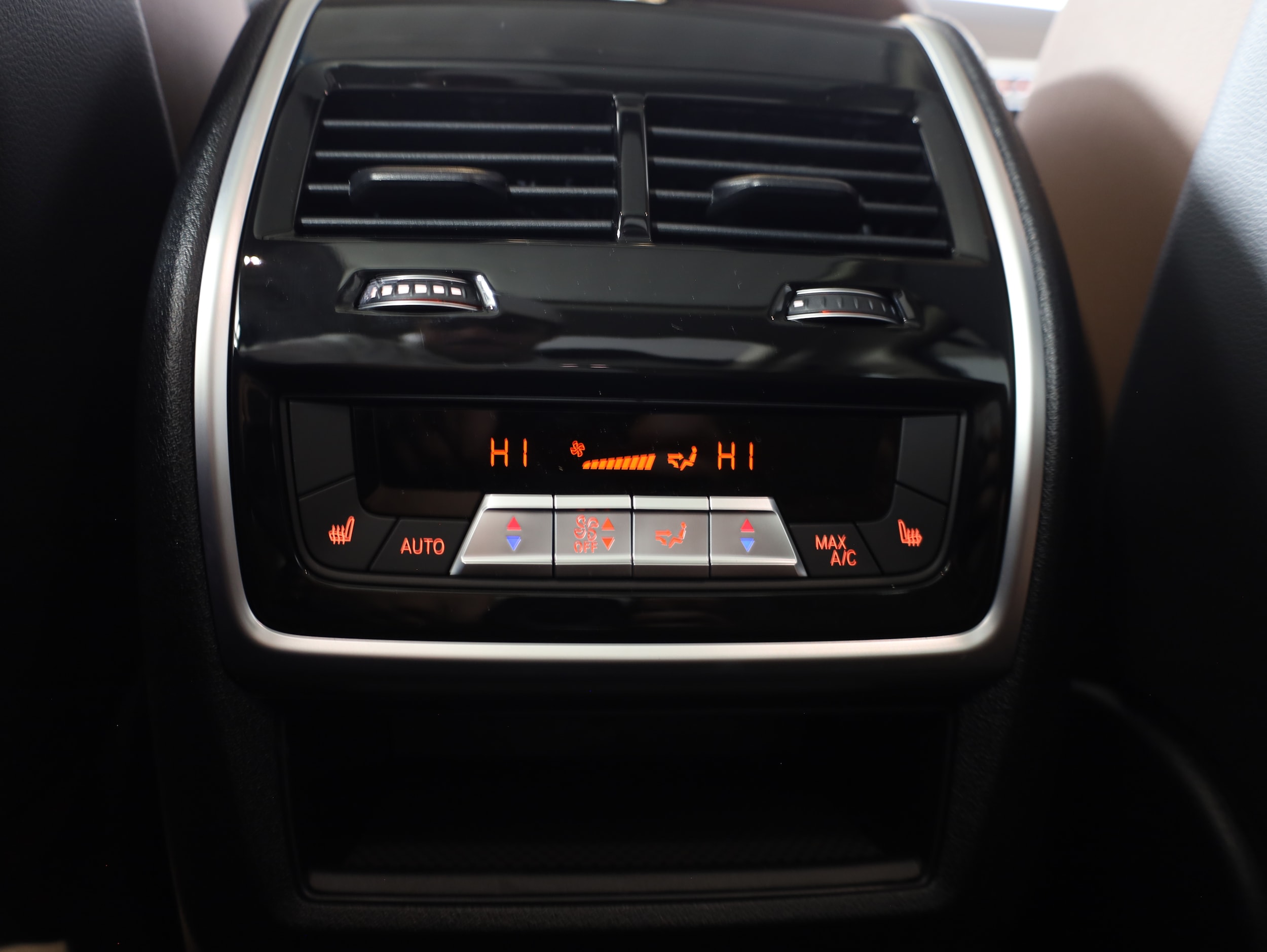 2026 BMW X7 40i - Photo 19