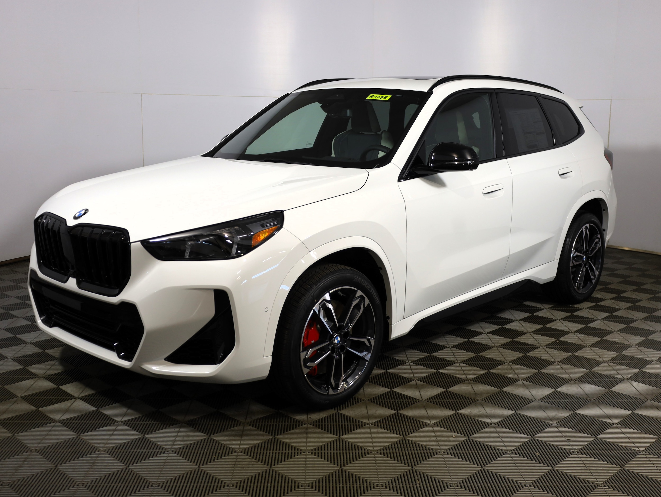 2026 BMW X1 xDrive28i's photo