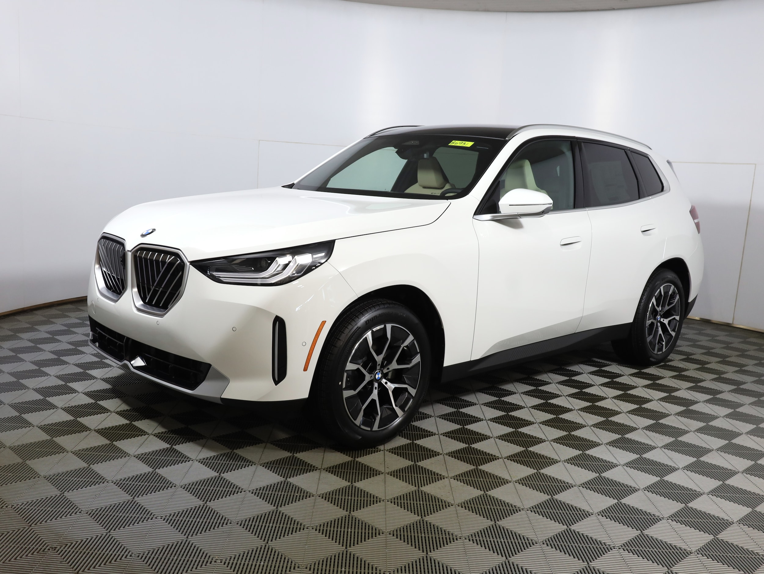 2026 BMW X3 30's photo