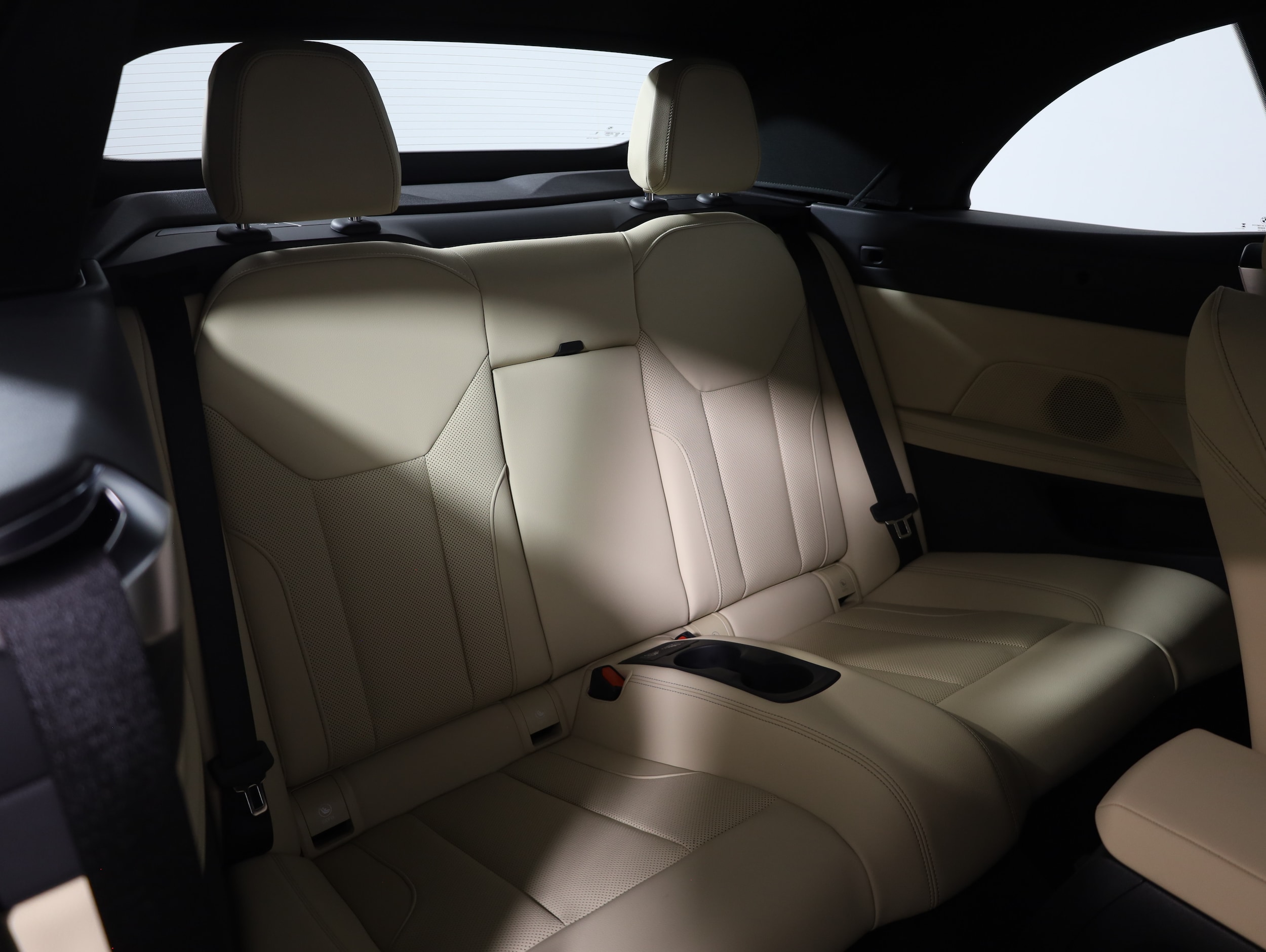 2026 BMW 4 Series 430i - Photo 9