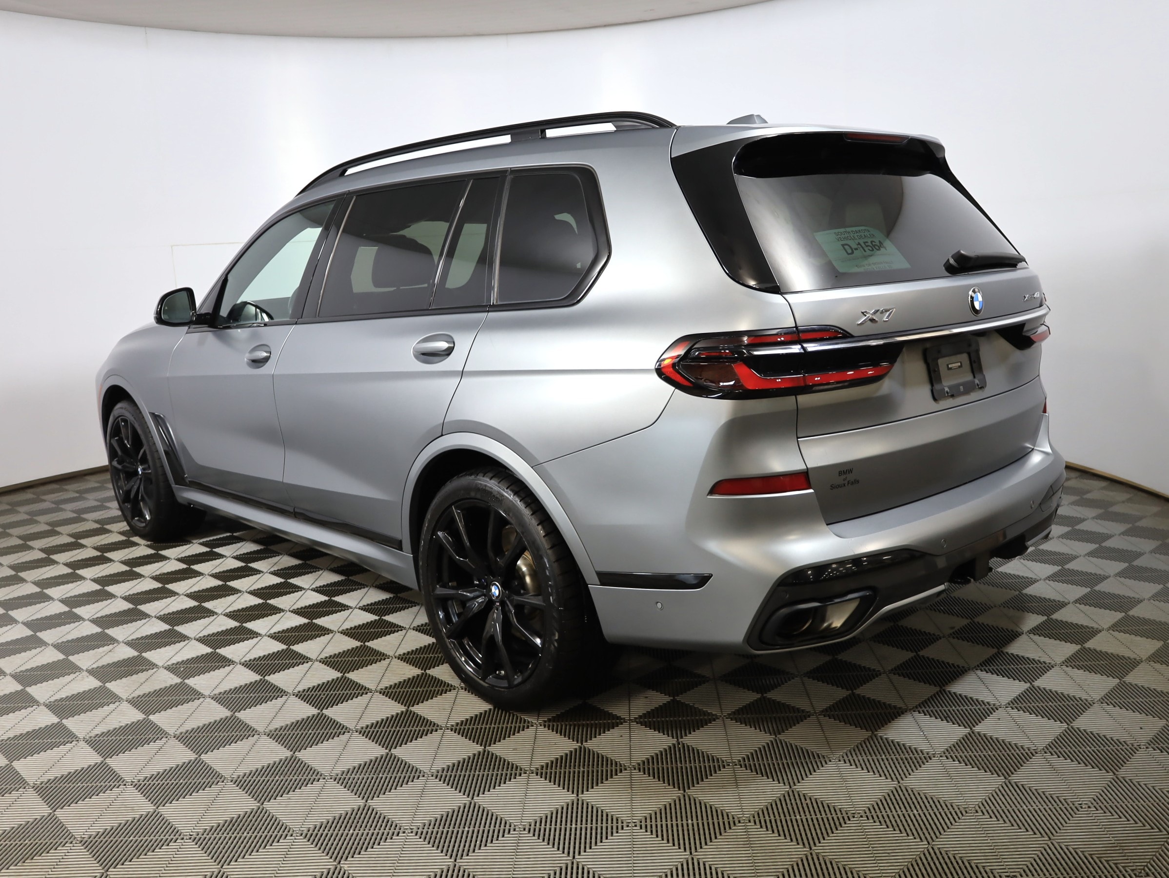 Certified 2023 BMW X7 40i with VIN 5UX23EM00P9P57041 for sale in Sioux Falls, SD