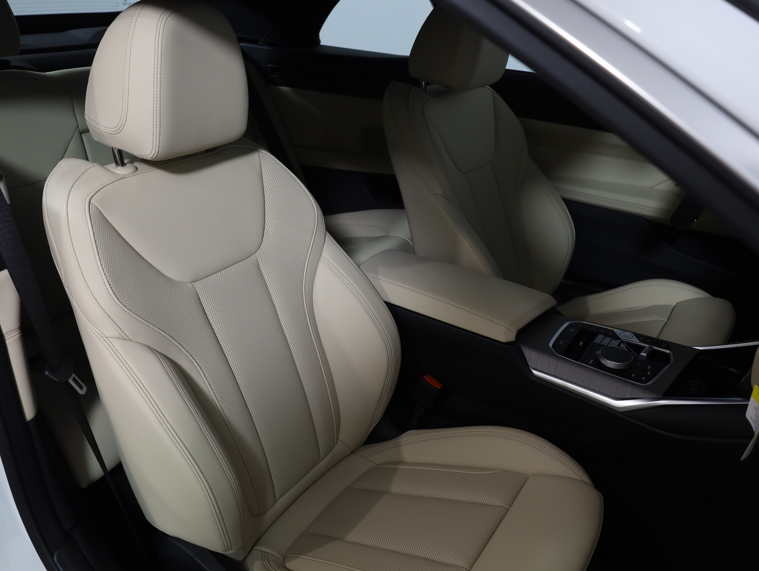 2026 BMW 4 Series 430i - Photo 8