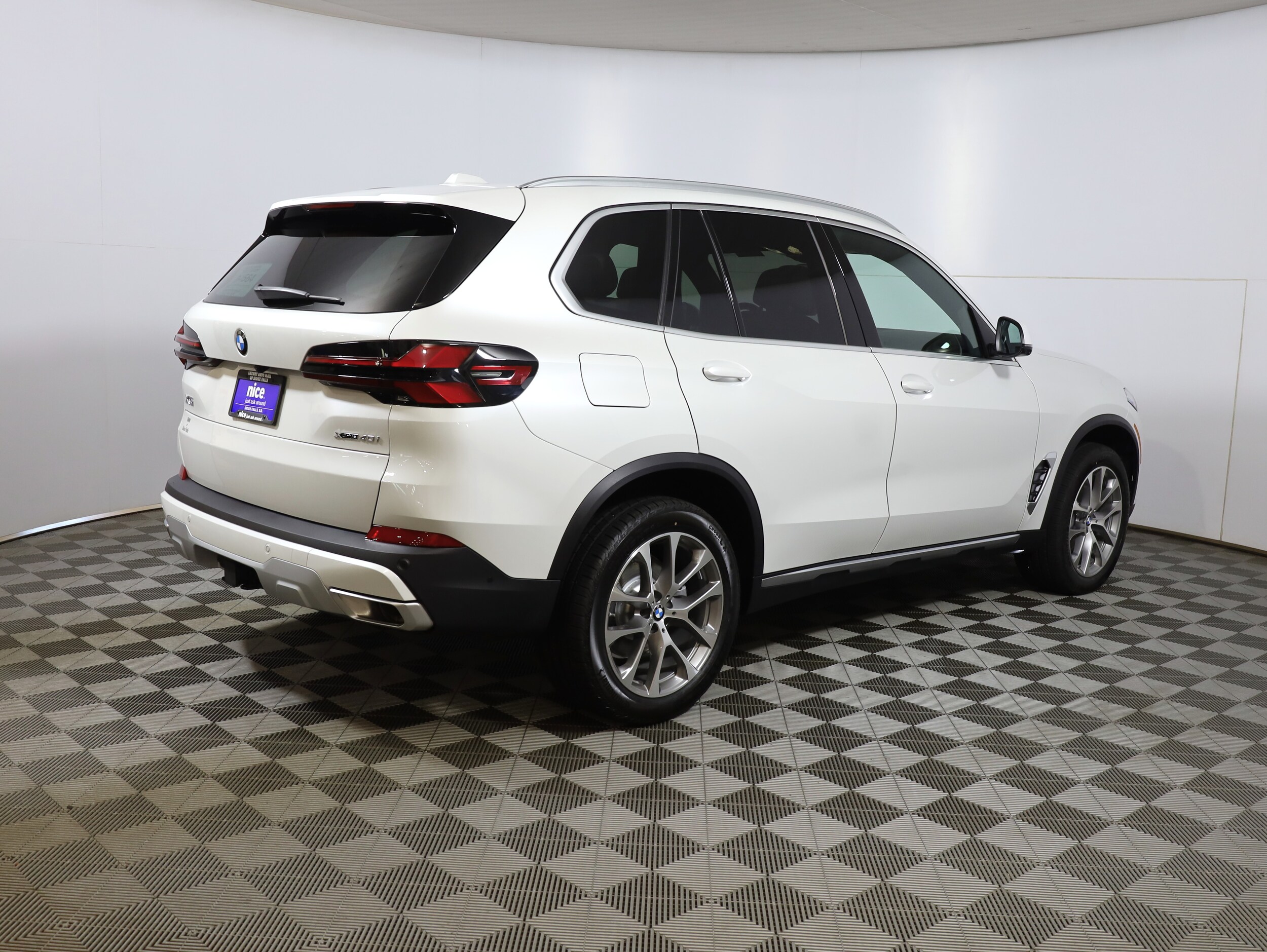 2026 Bmw X5 xDrive40i photo 3