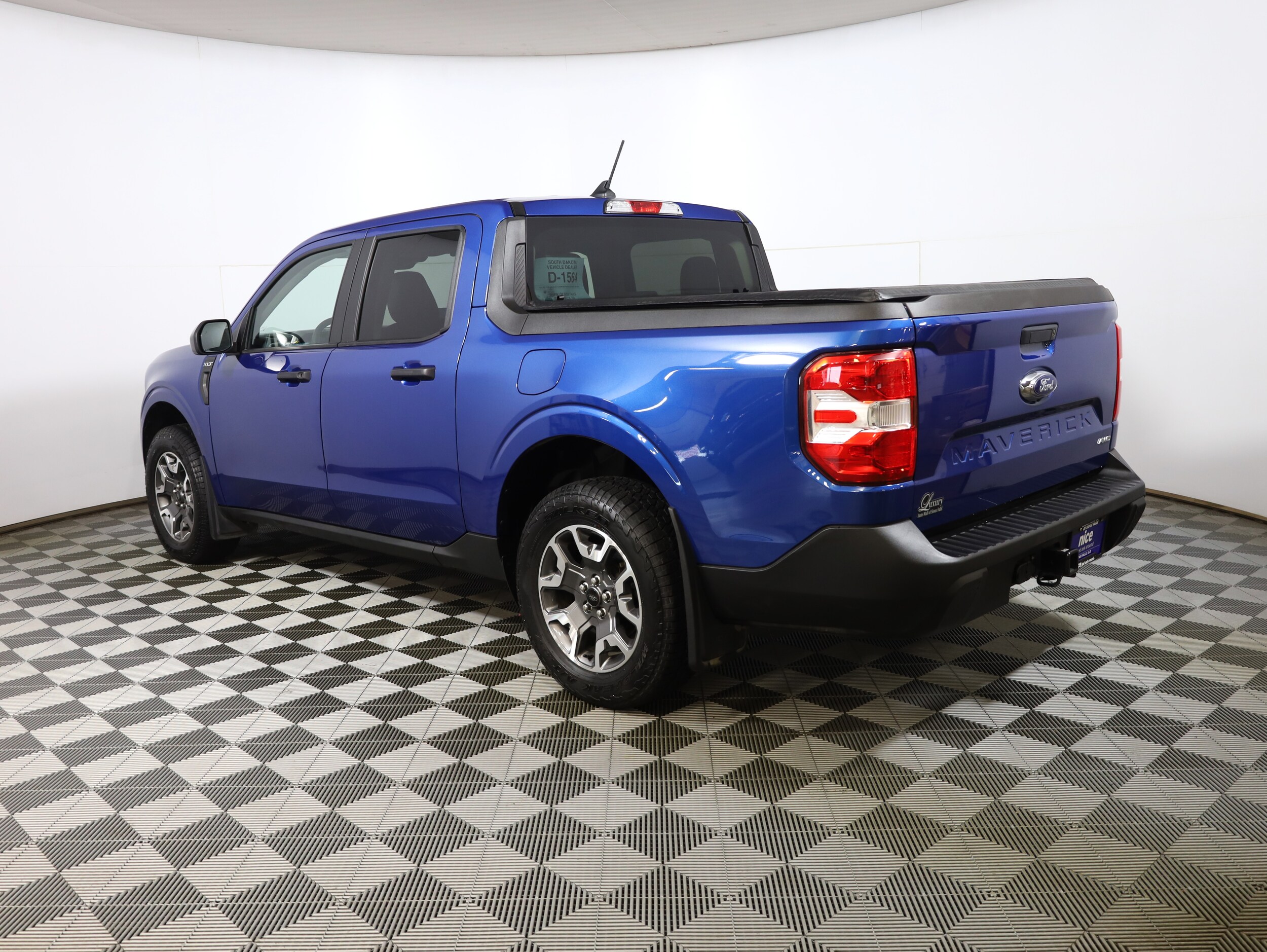 2024 Ford Maverick XLT photo 2