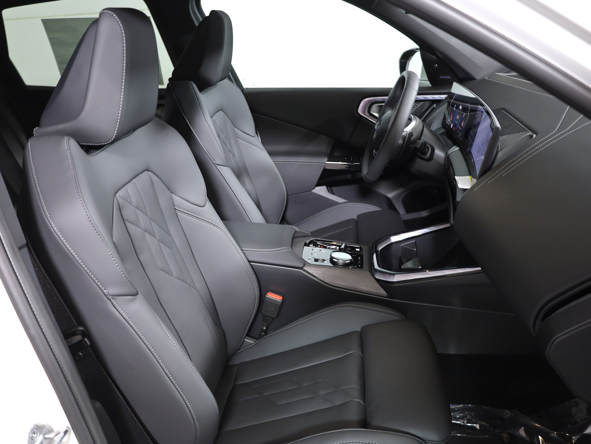2026 BMW X3 30 - Photo 18