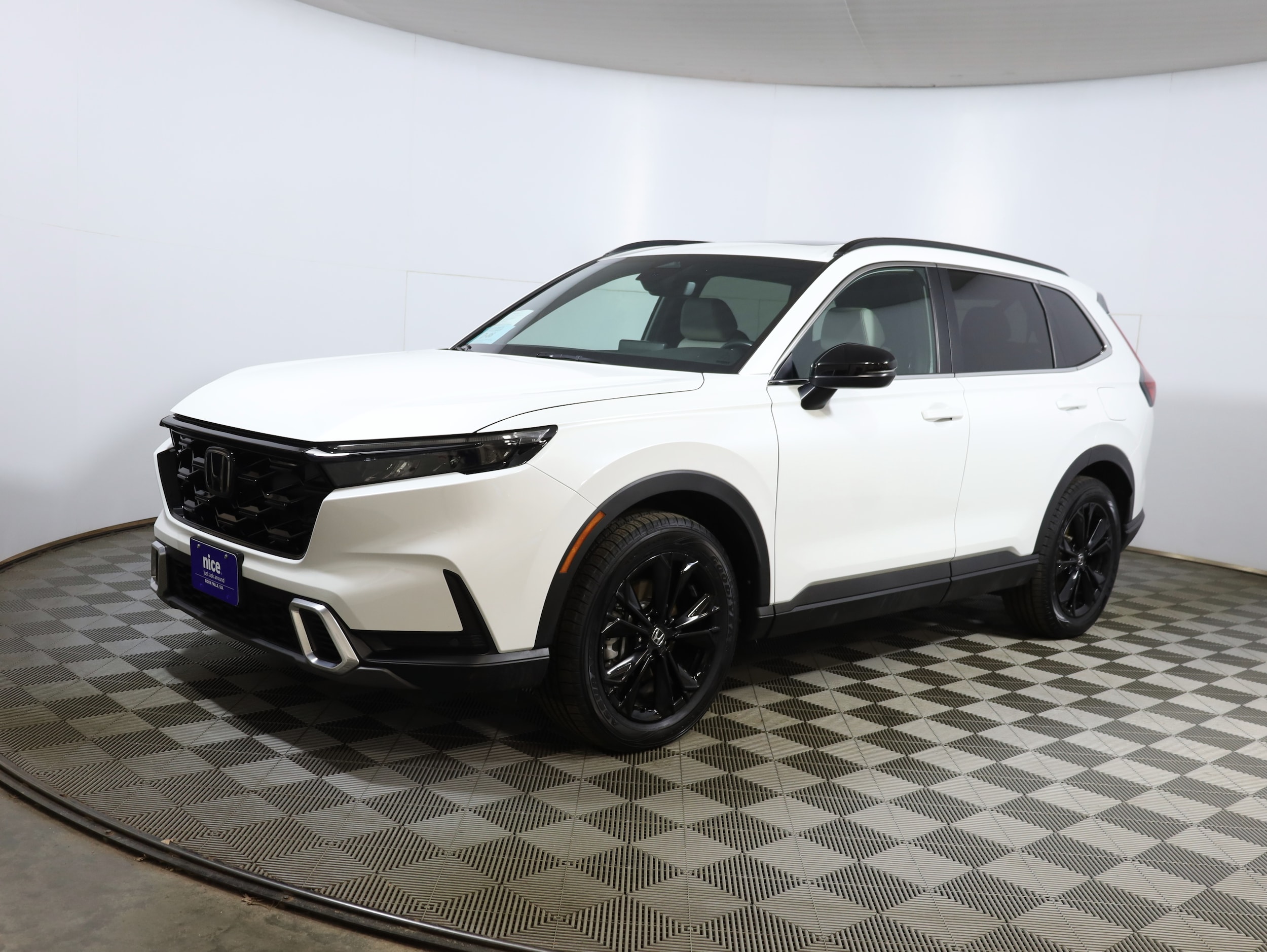 2023 Honda CR-V Sport Touring's photo
