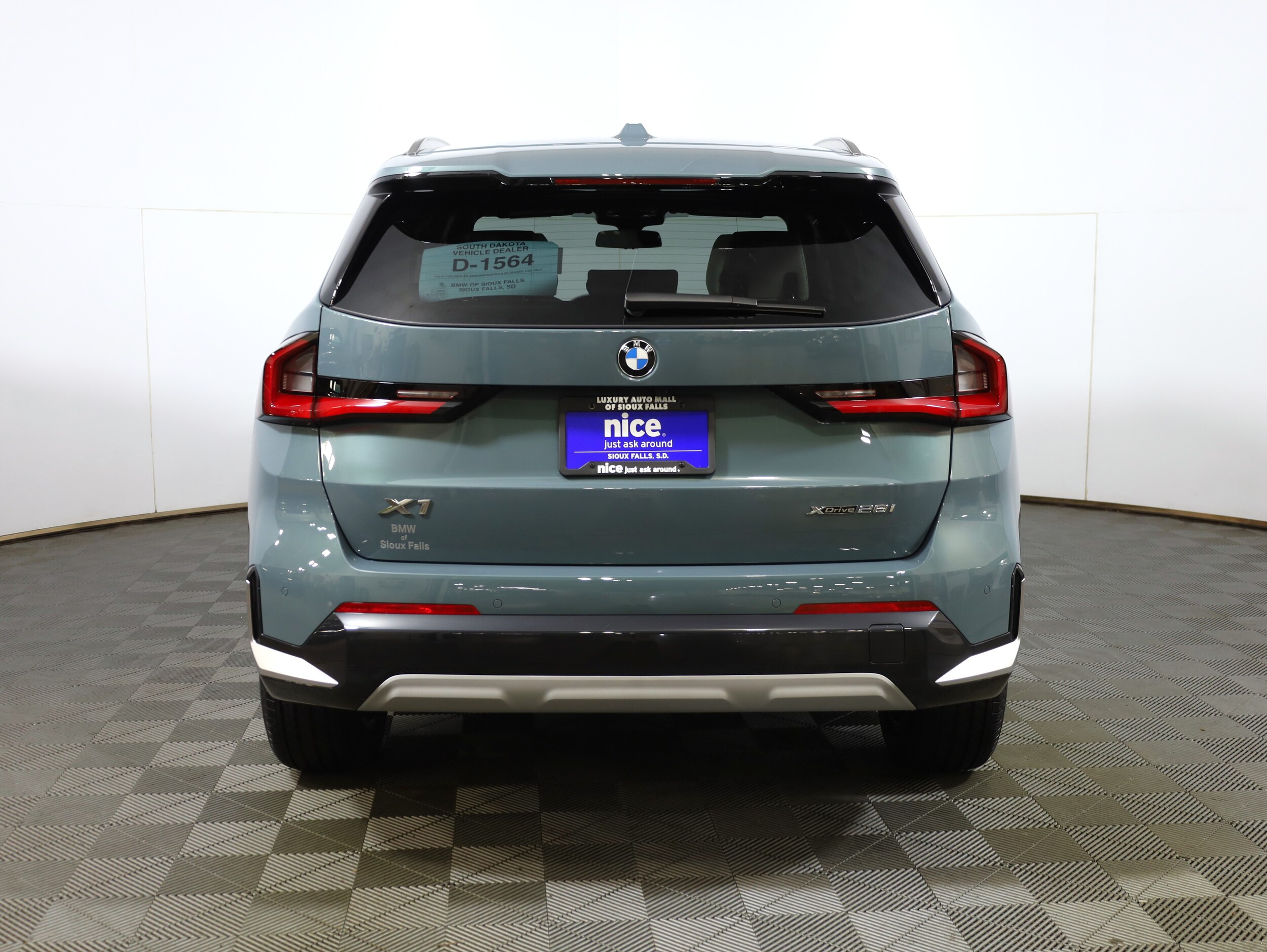 2026 Bmw X1 XDrive28i photo 2