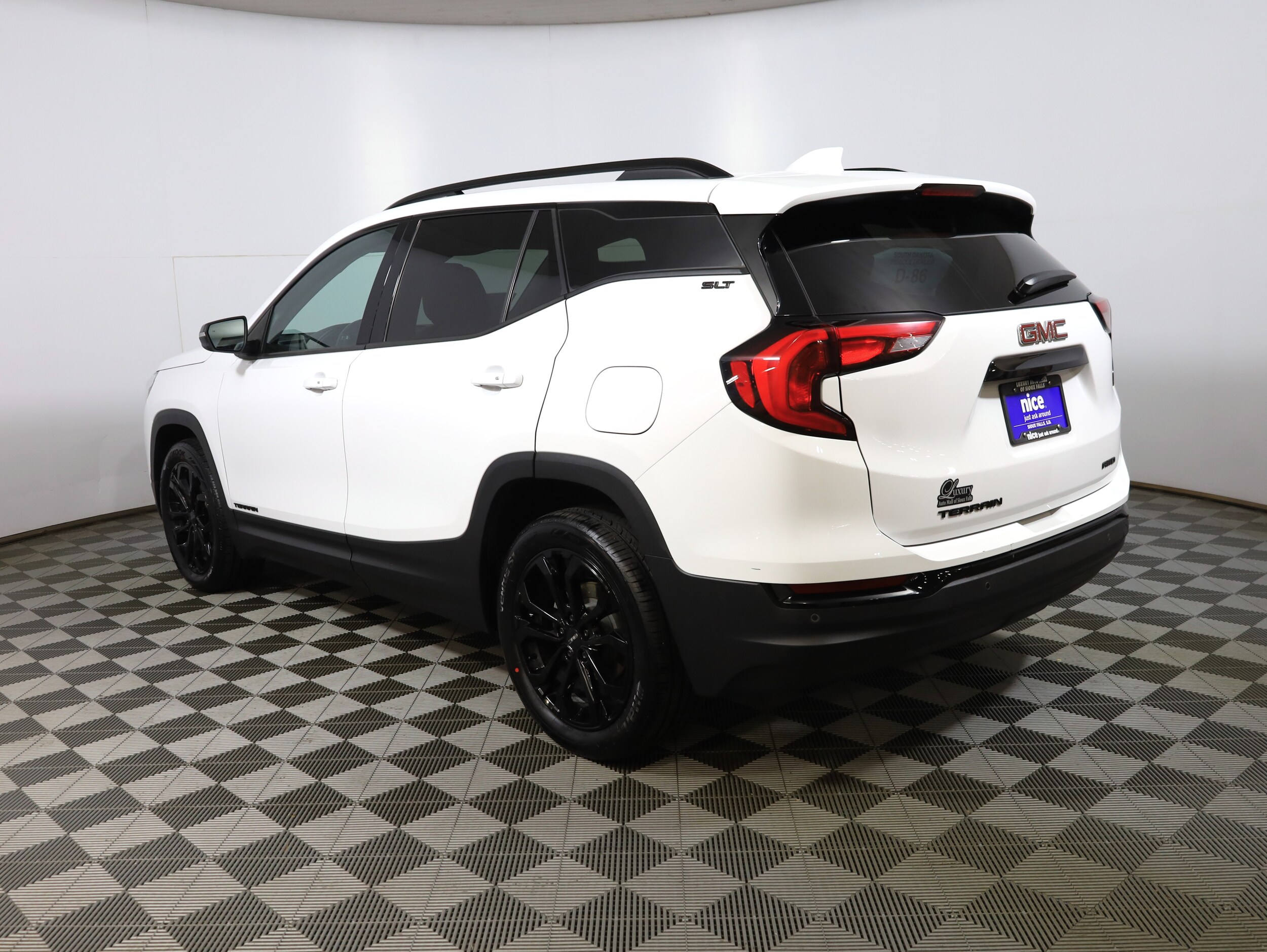 2020 Gmc Terrain SLT photo 2