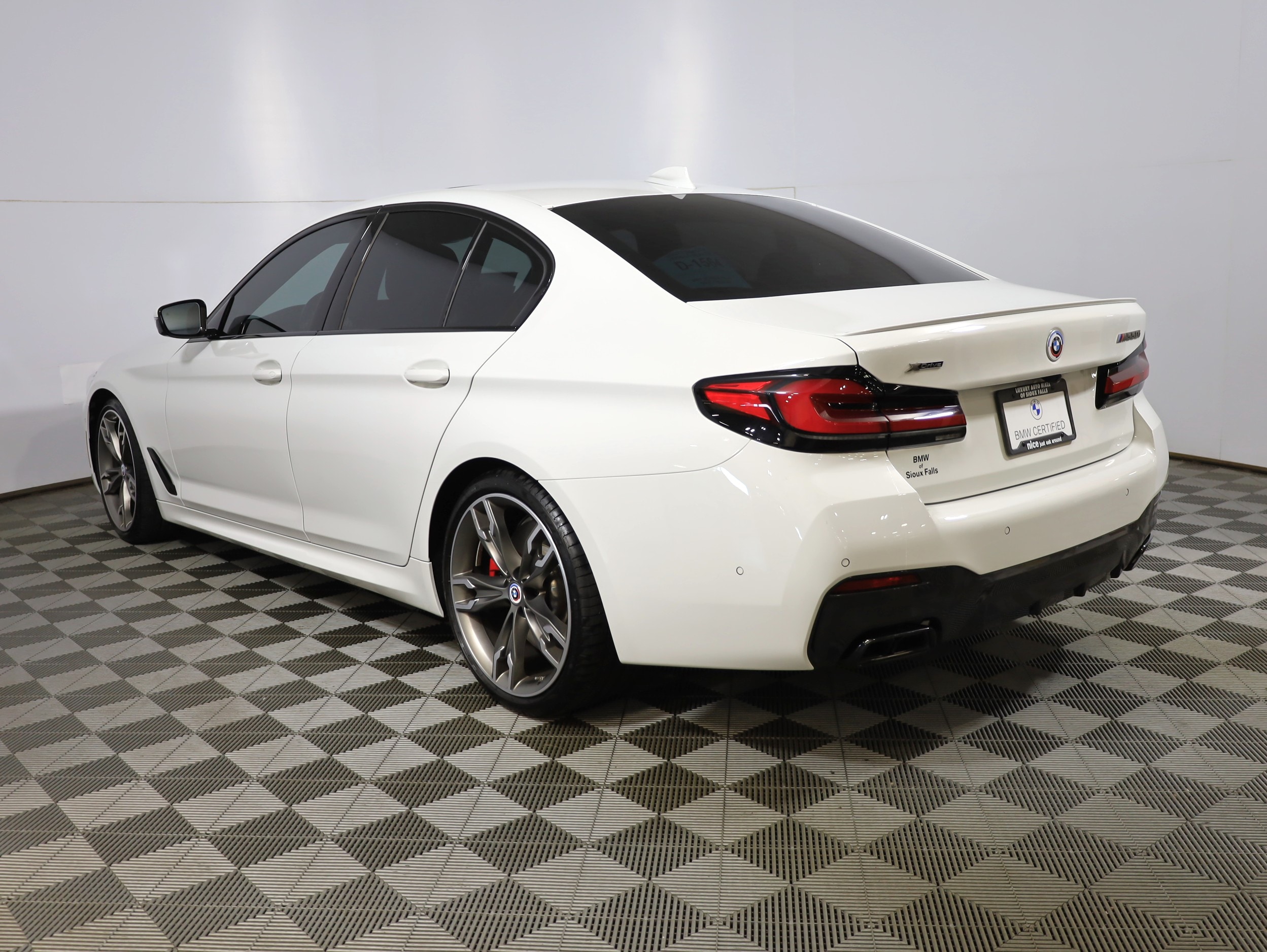 Certified 2022 BMW 5 Series M550i with VIN WBA13BK08NCL05463 for sale in Sioux Falls, SD