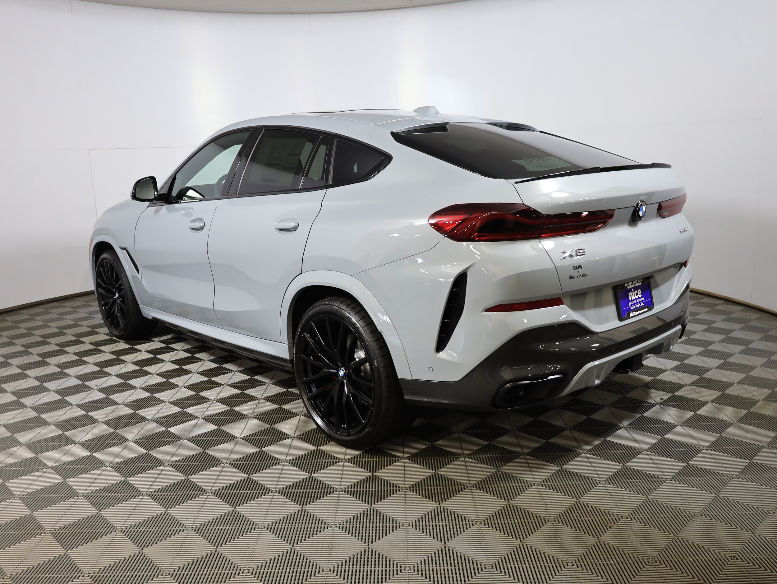 2026 Bmw X6 xDrive40i photo 2