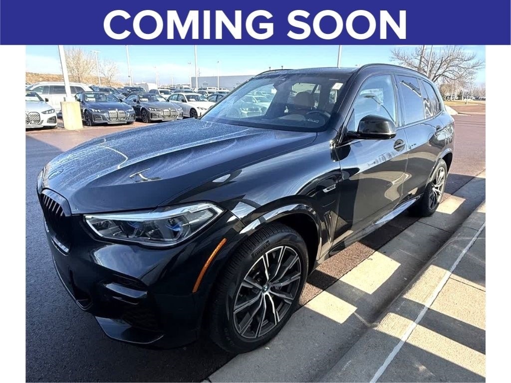 2023 BMW X5 45e's photo