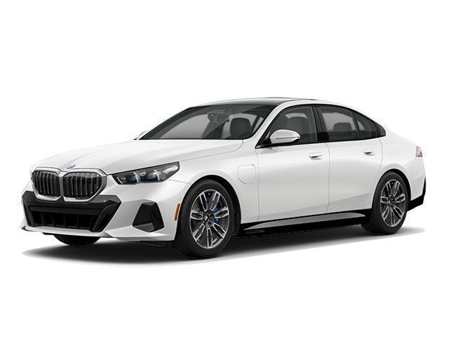 2027 BMW 5 Series 550e xDrive Sedan's photo
