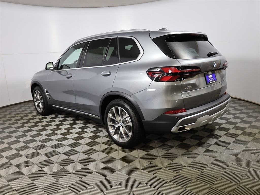 New 2026 BMW X5 xDrive40i SUV