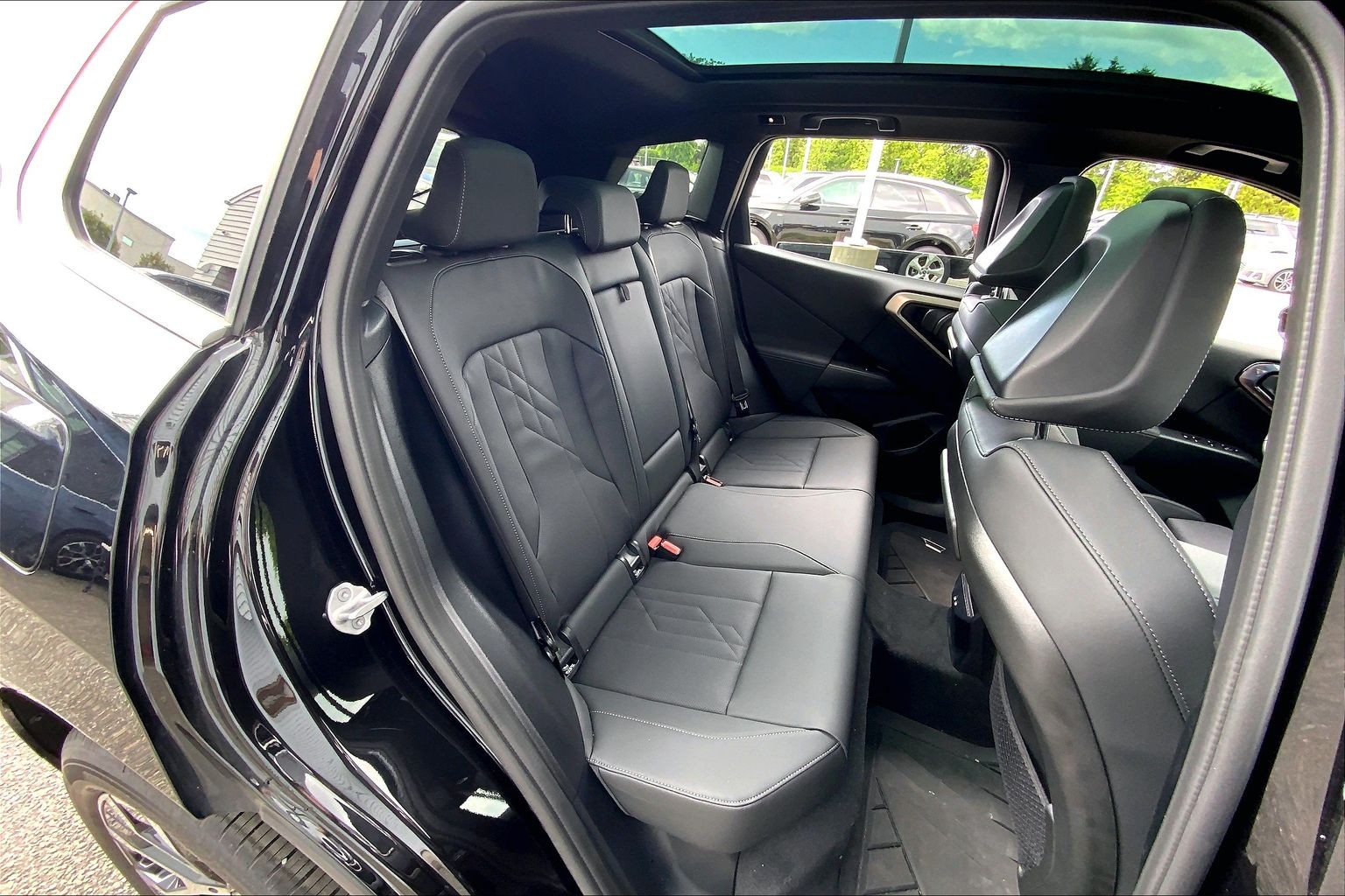 2025 BMW X3 30 - Photo 21