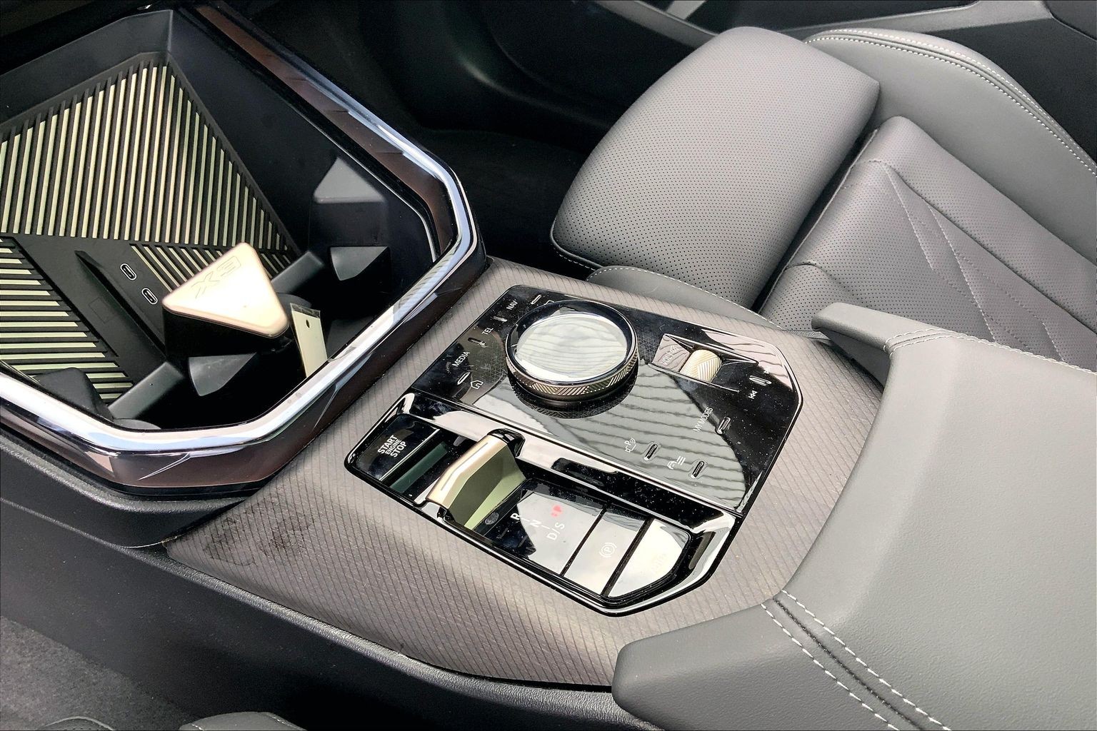 2025 BMW X3 30 - Photo 16