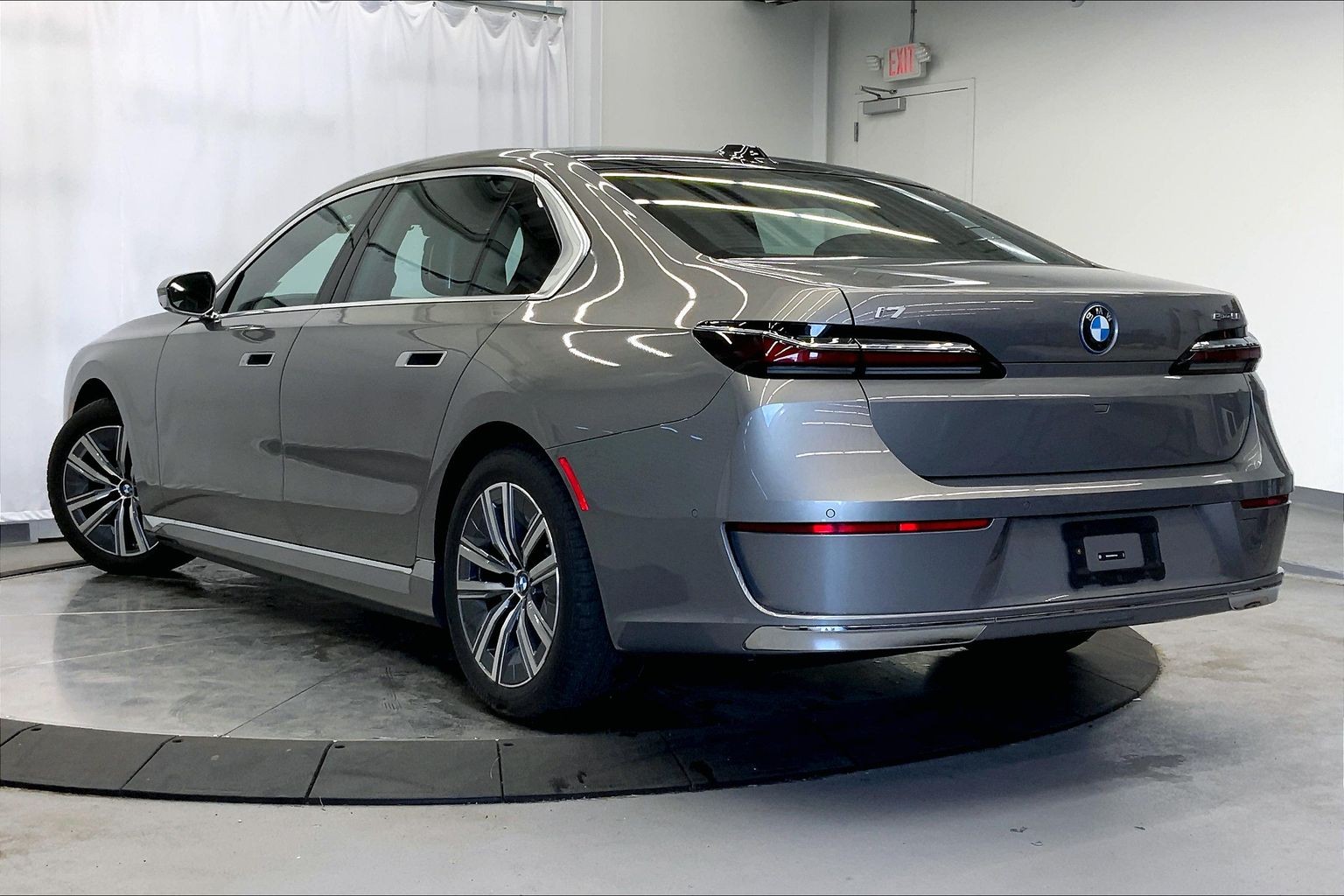 Used 2024 BMW i7 Base with VIN WBY43EJ09RCR31420 for sale in Southampton, NY