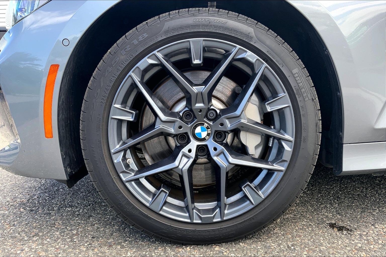 2026 BMW 3 Series 330i - Photo 9