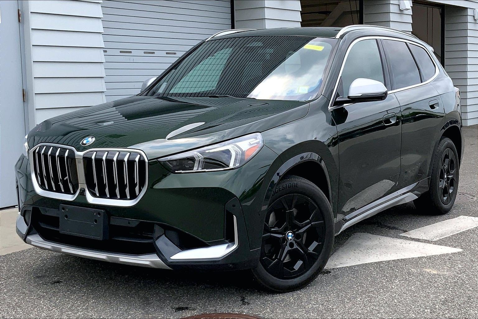 2023 BMW X1 SUV 