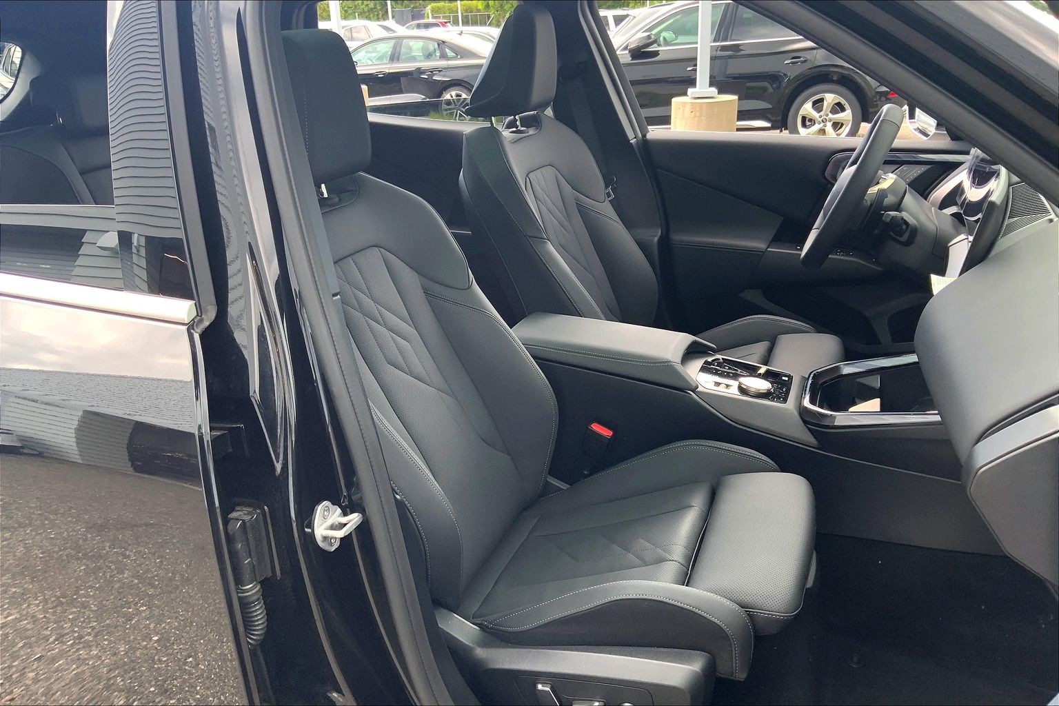 2025 BMW X3 30 - Photo 17
