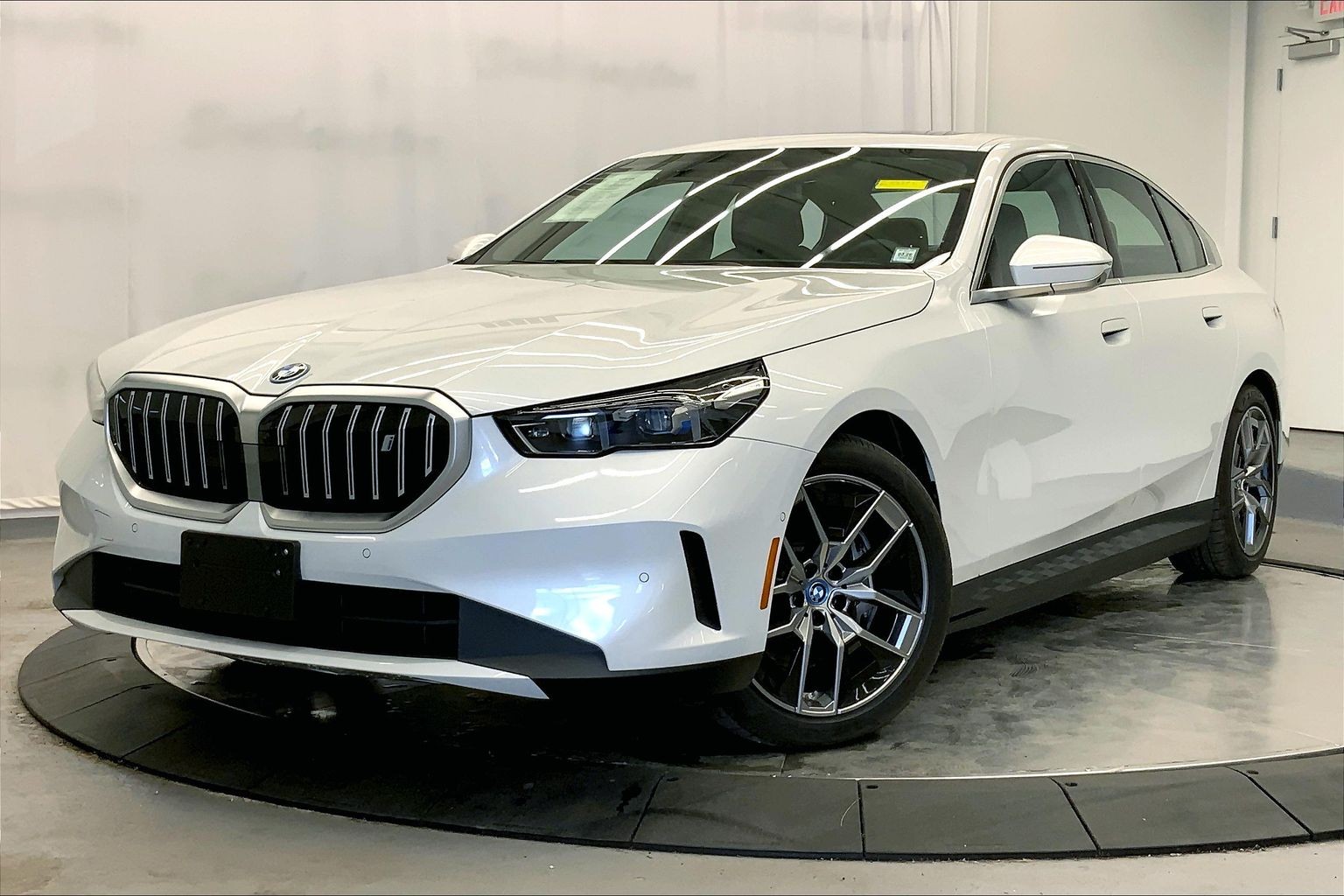 Used 2025 BMW i5 40 with VIN WBY13HG00SCT23920 for sale in Southampton, NY