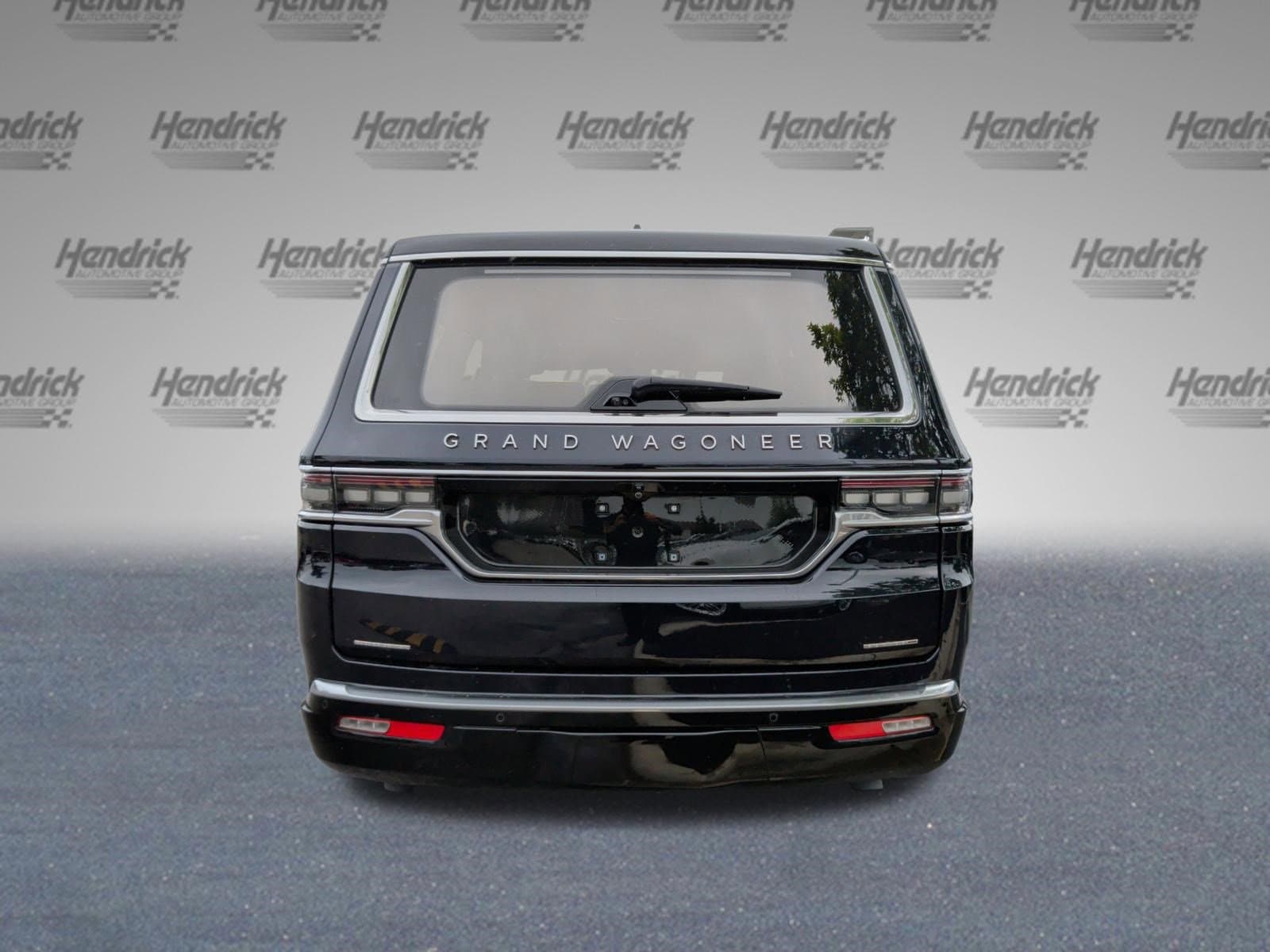 2023 Jeep Grand Wagoneer Series III 4x4 photo 6