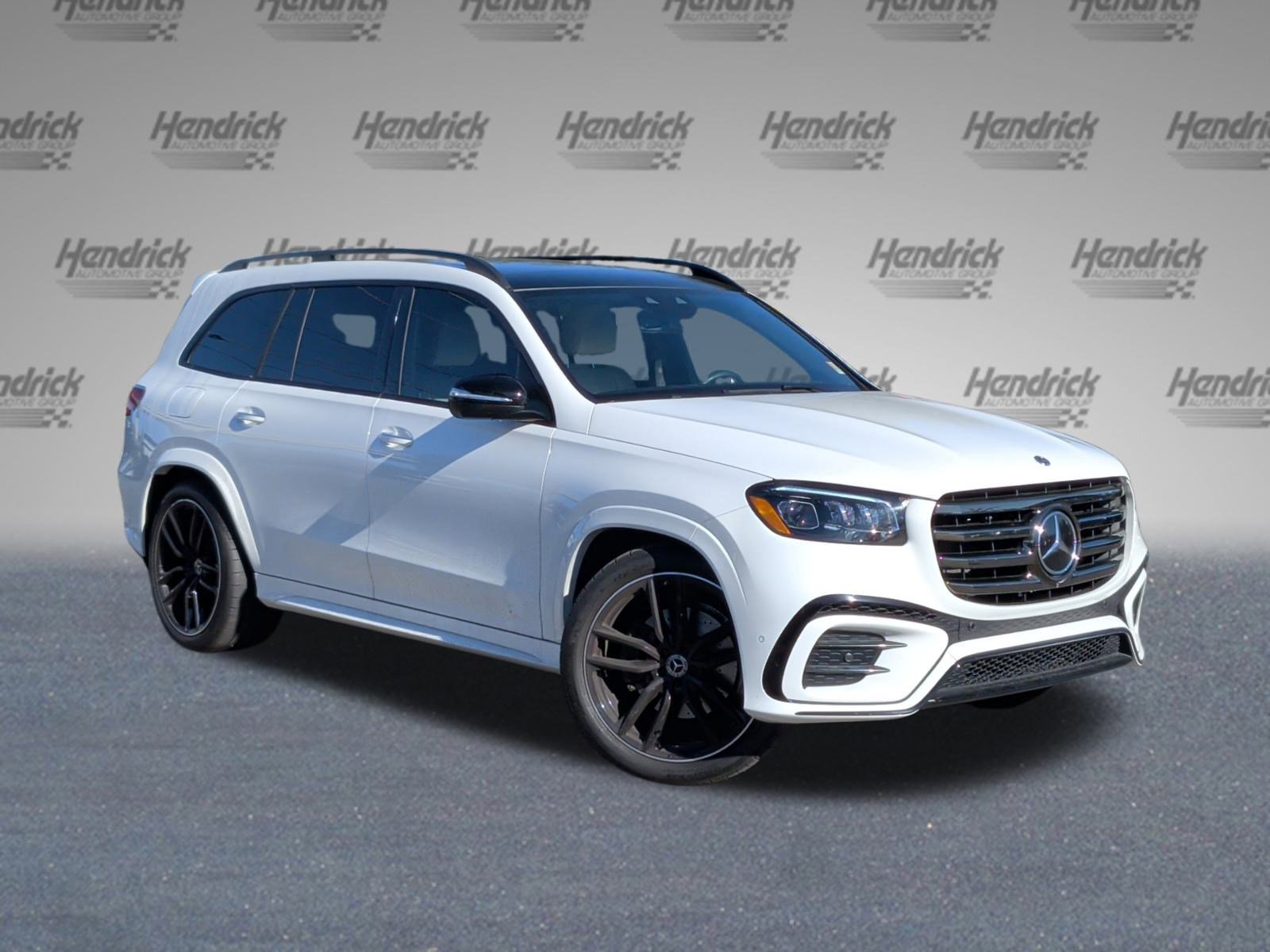 2025 Mercedes Benz GL 450 4MATIC photo 2