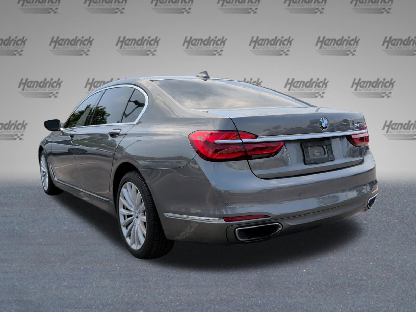 2016 BMW 740 740i photo 3