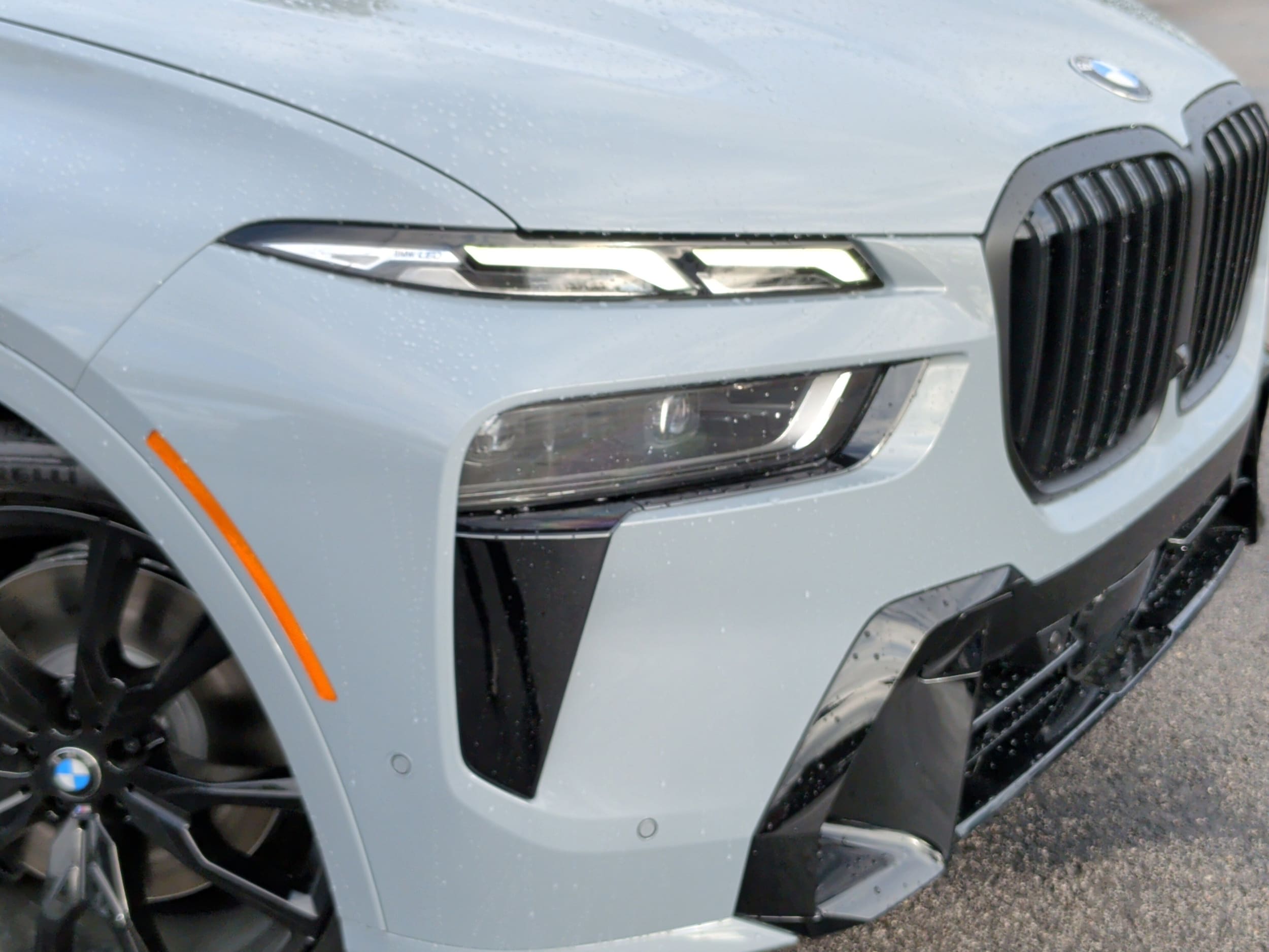 2026 BMW X7 xDrive40i photo 4