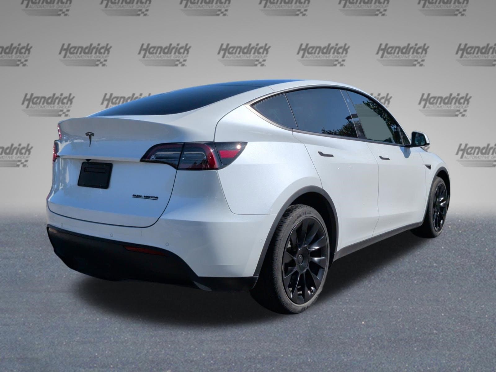 2022 Tesla Model Y Long Range photo 5