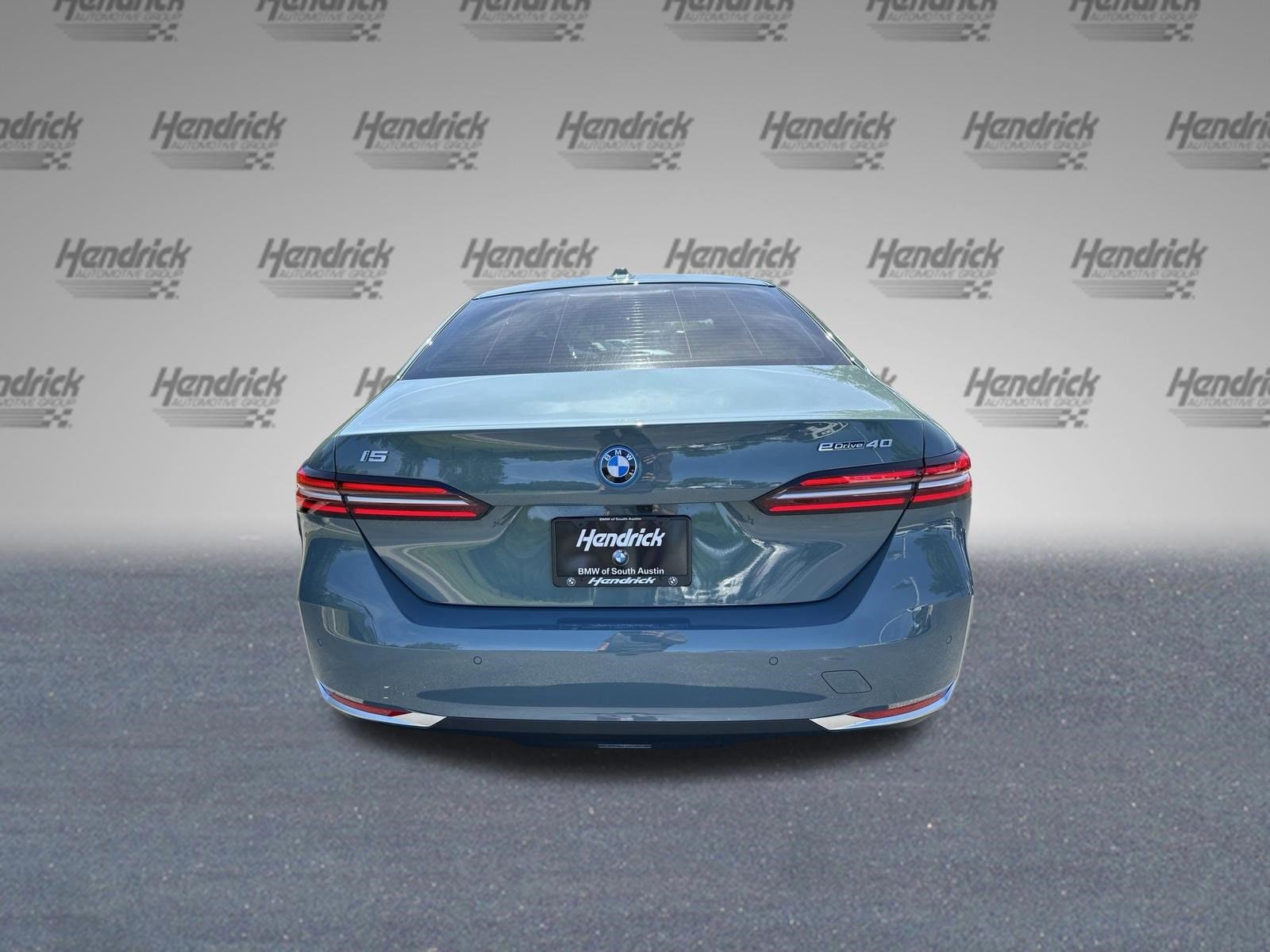 2024 BMW i5 eDrive40 photo 3