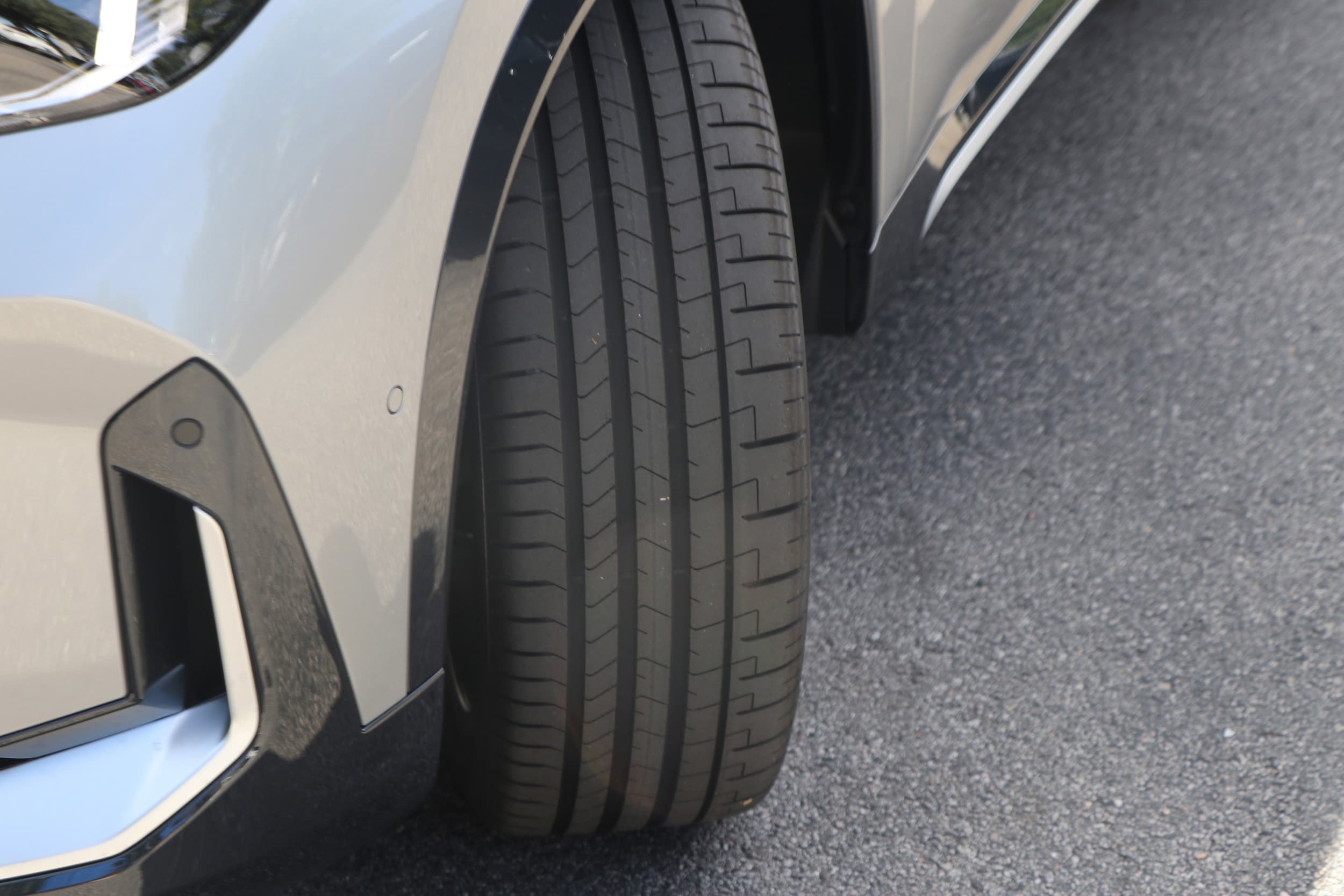 2025 BMW X1 xDrive28i photo 6