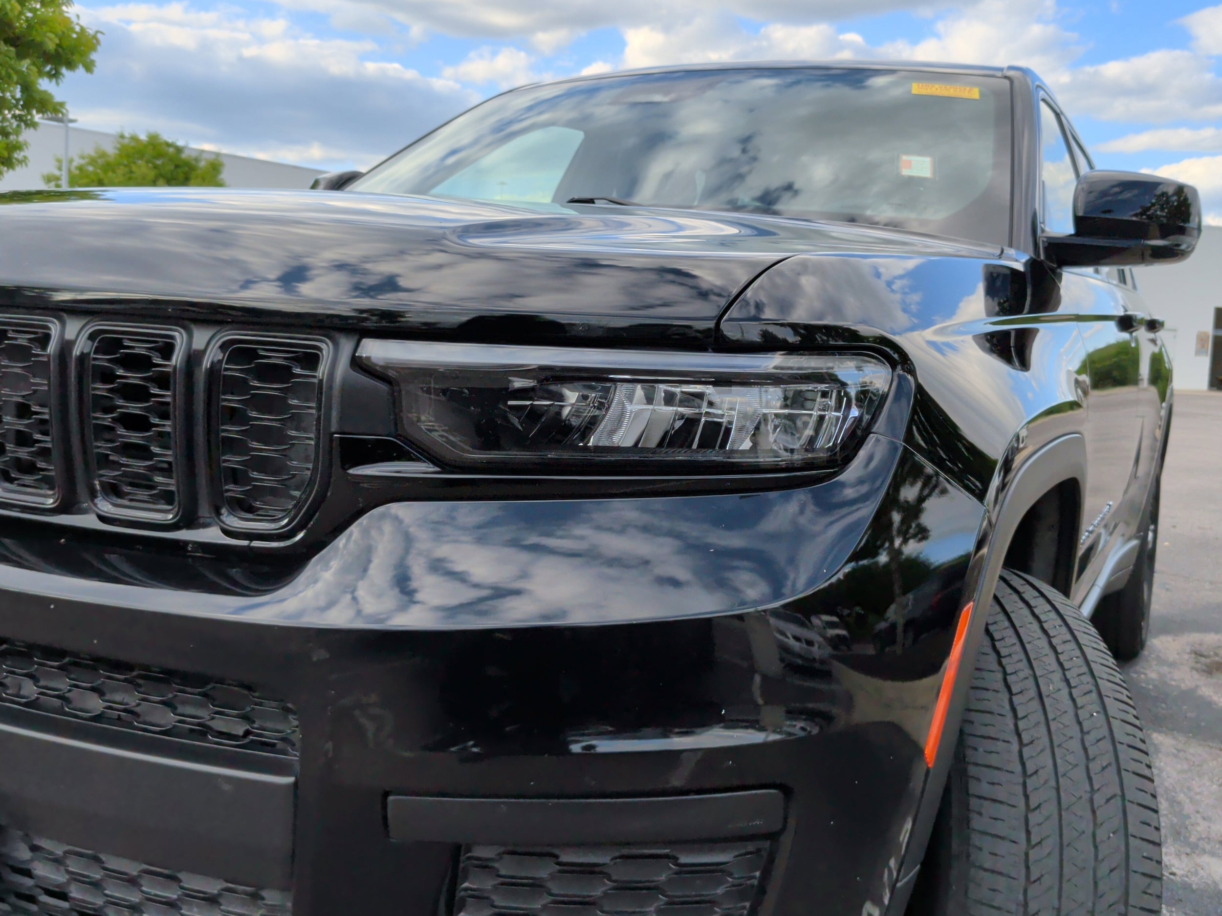 2023 Jeep Grand Cherokee L Altitude photo 2