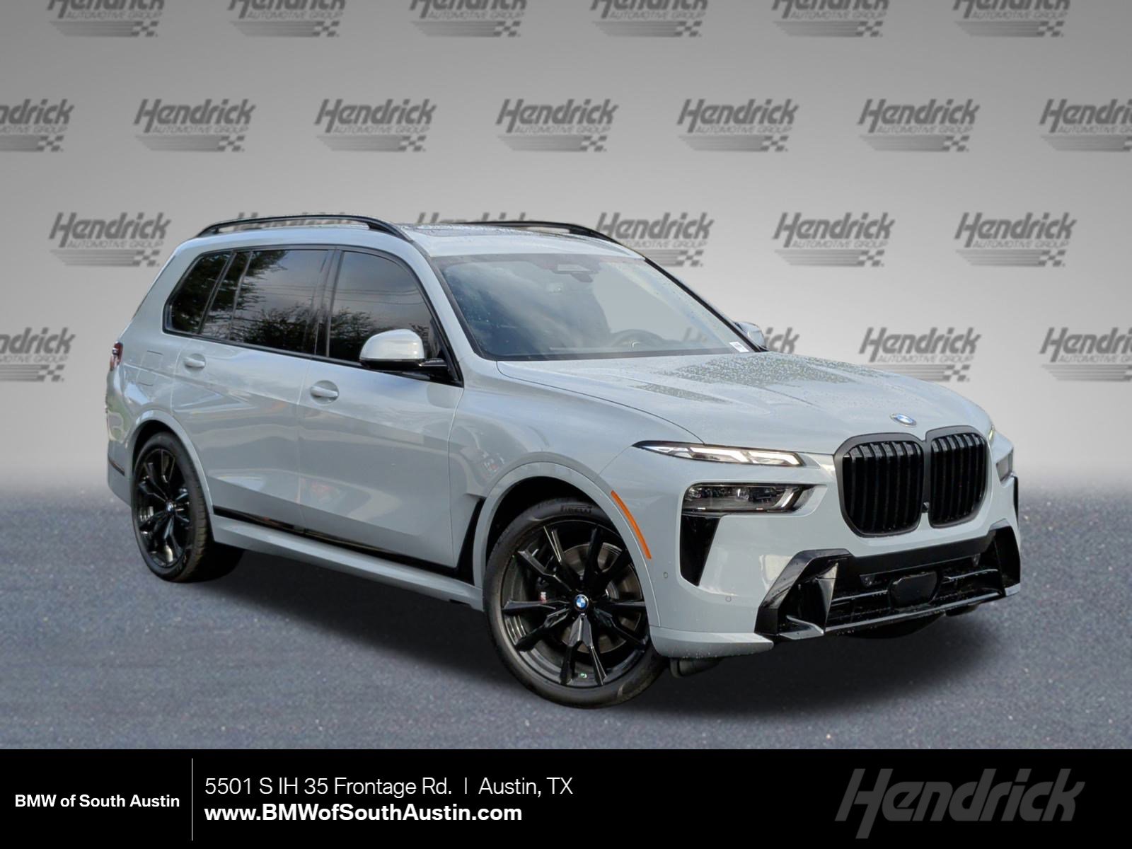2026 BMW X7 40i's photo