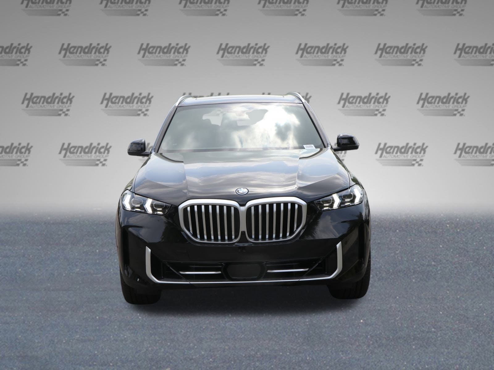 2025 BMW X5 PHEV xDrive50e photo 3