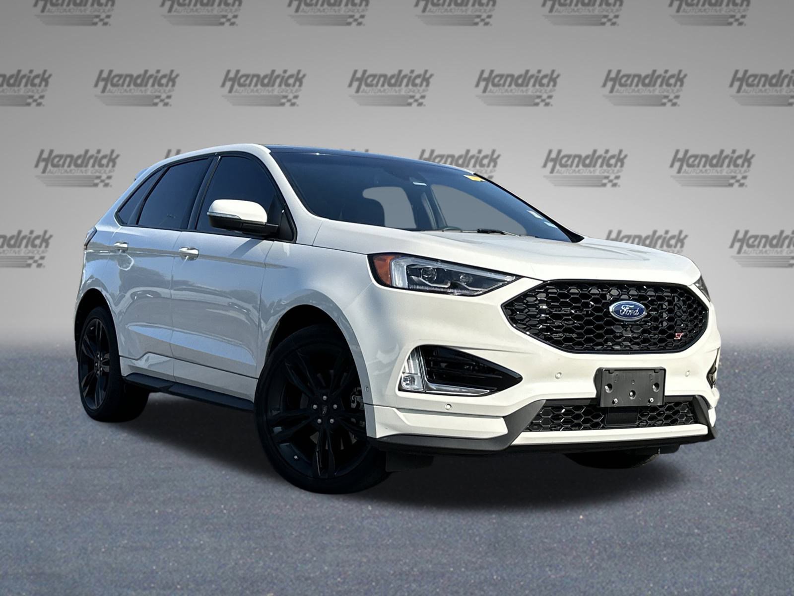 2020 Ford Edge ST photo 2