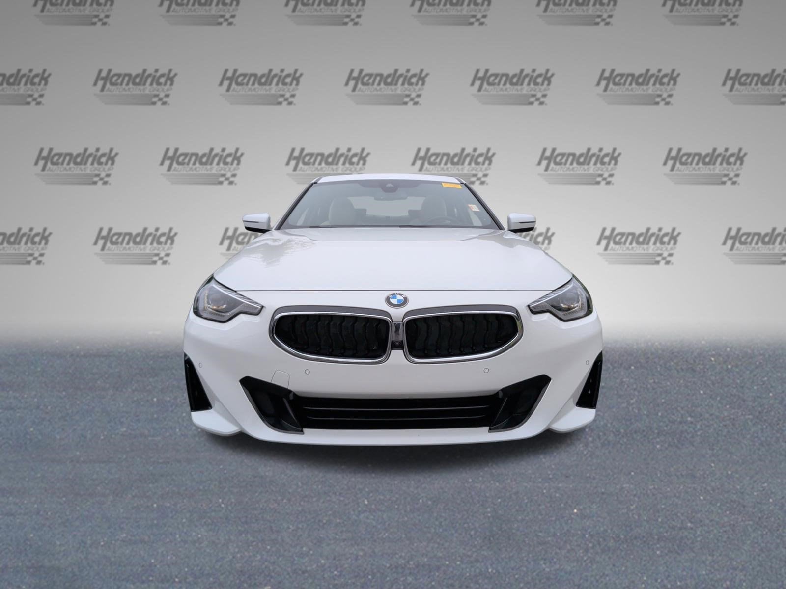 2024 BMW 230i 230i xDrive photo 4