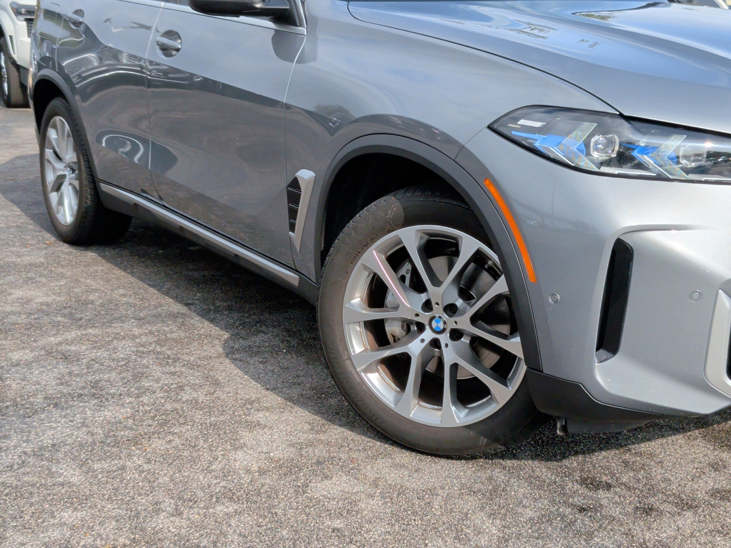 2024 Bmw X5 xDrive40i photo 3