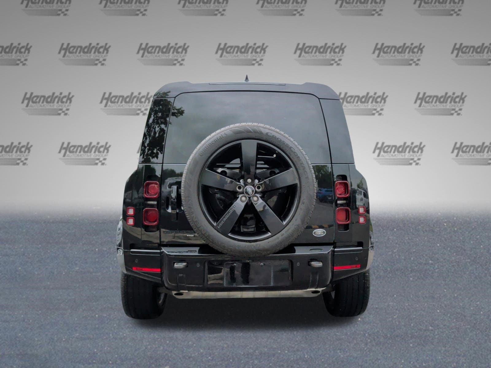 2023 Land Rover Defender X-Dynamic SE photo 6