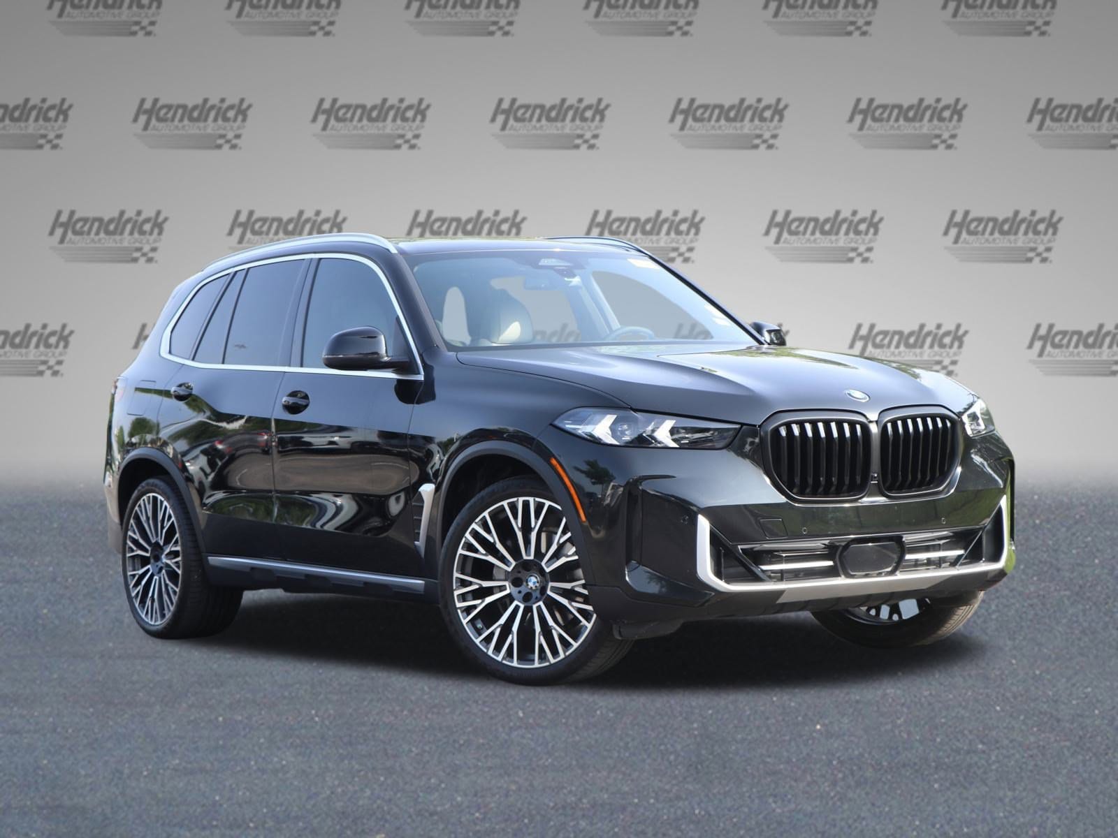 Used 2024 BMW X5 40i with VIN 5UX23EU02R9S40553 for sale in Austin, TX
