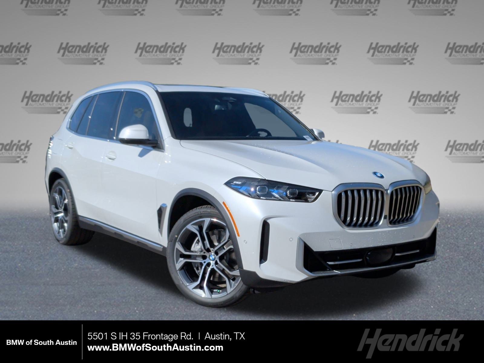 2026 BMW X5 50e's photo