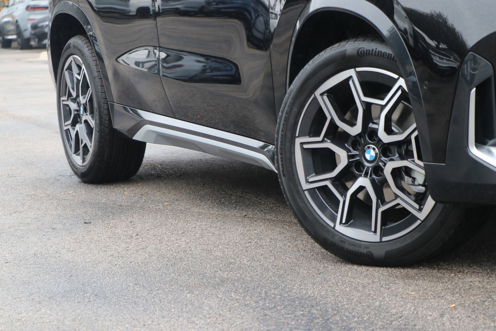 2025 Bmw X1 XDrive28i photo 3