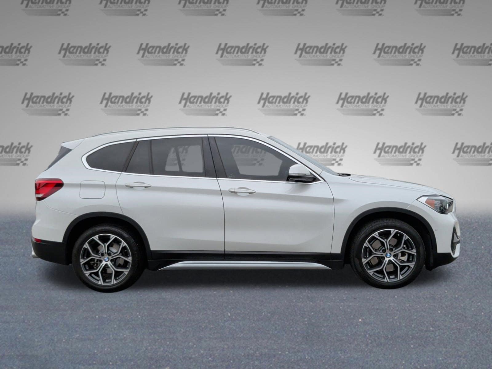 2021 BMW X1 sDrive28i photo 4