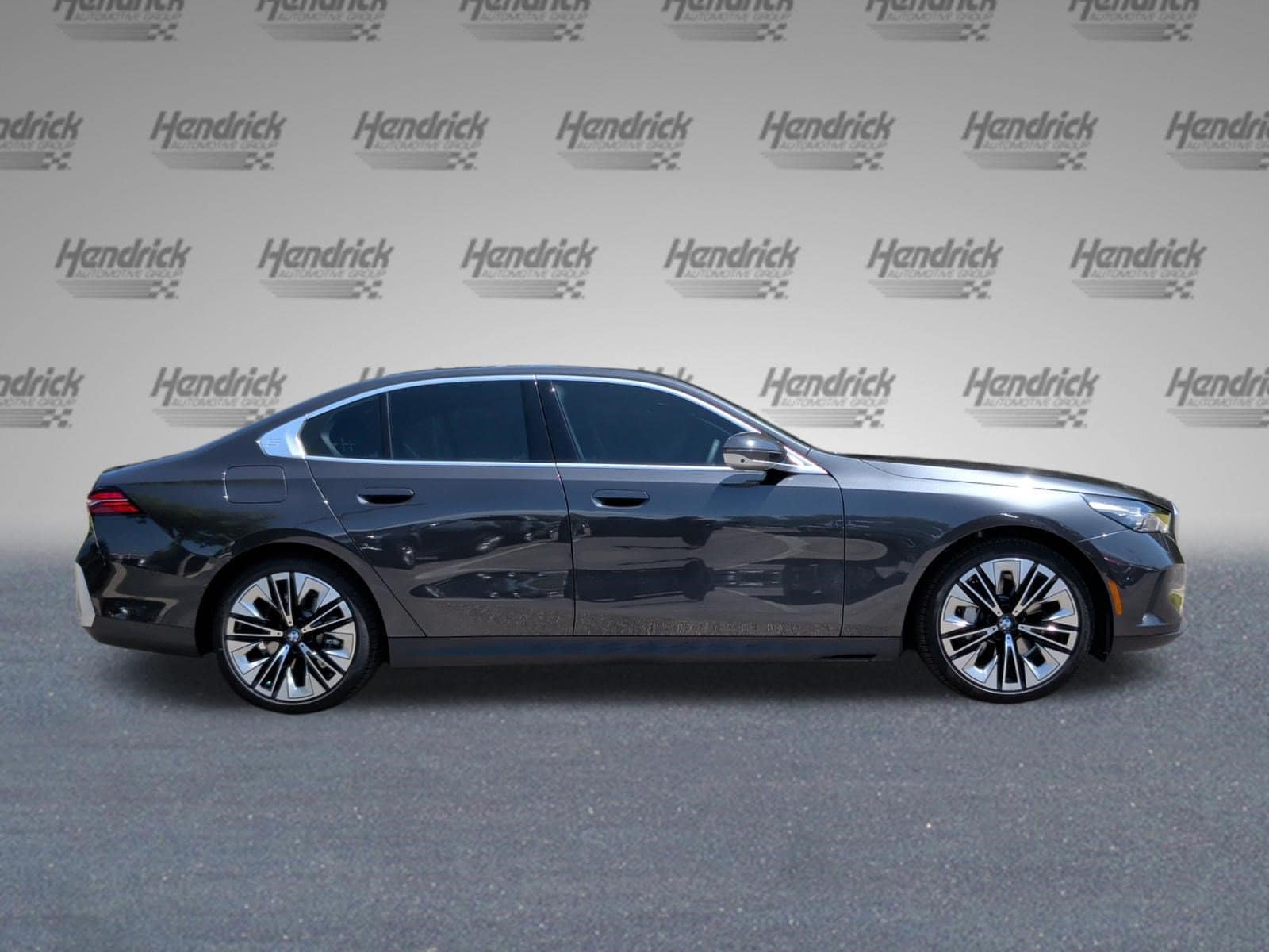 2026 BMW 530i 530i
