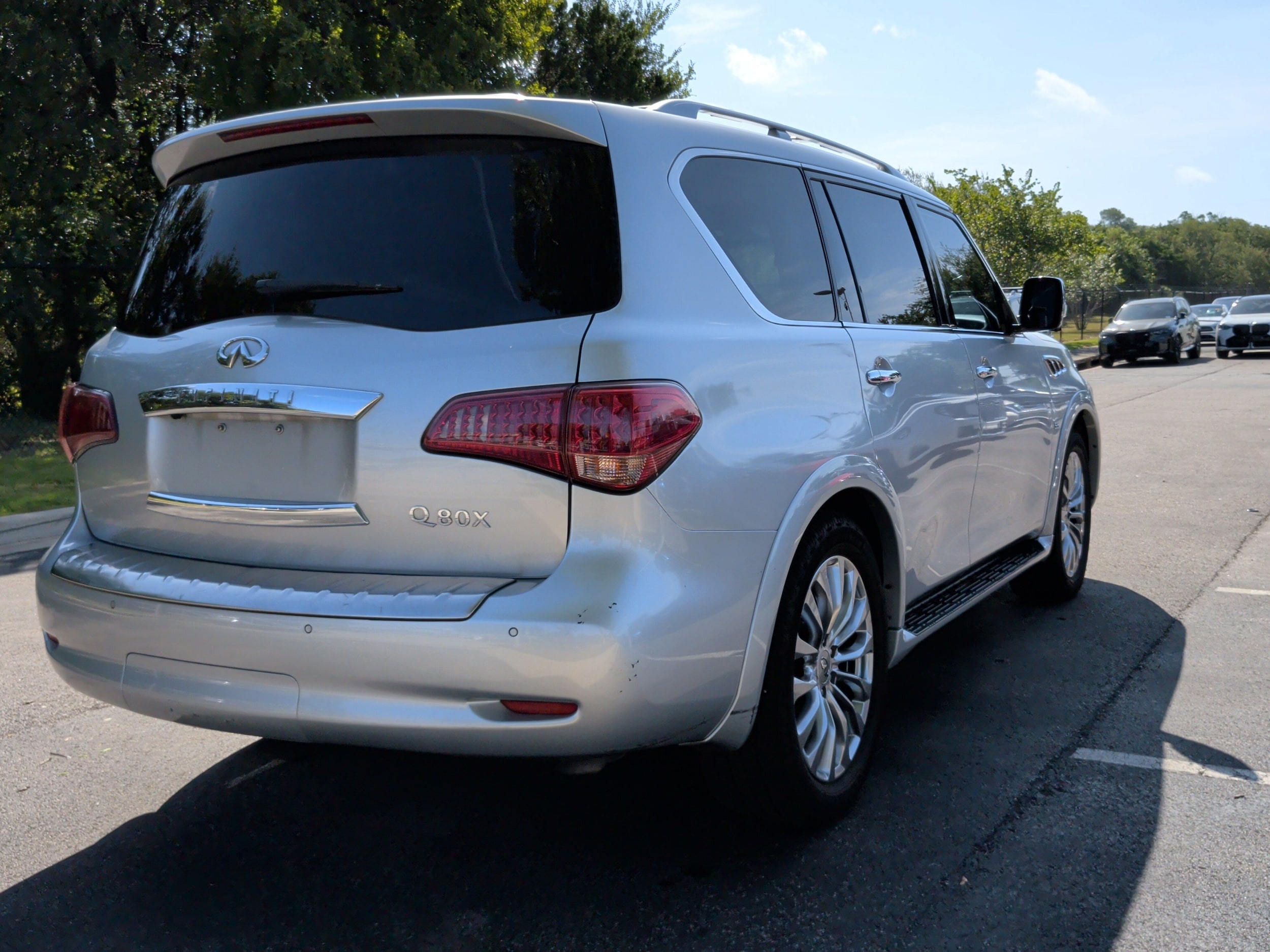 INFINITI QX80