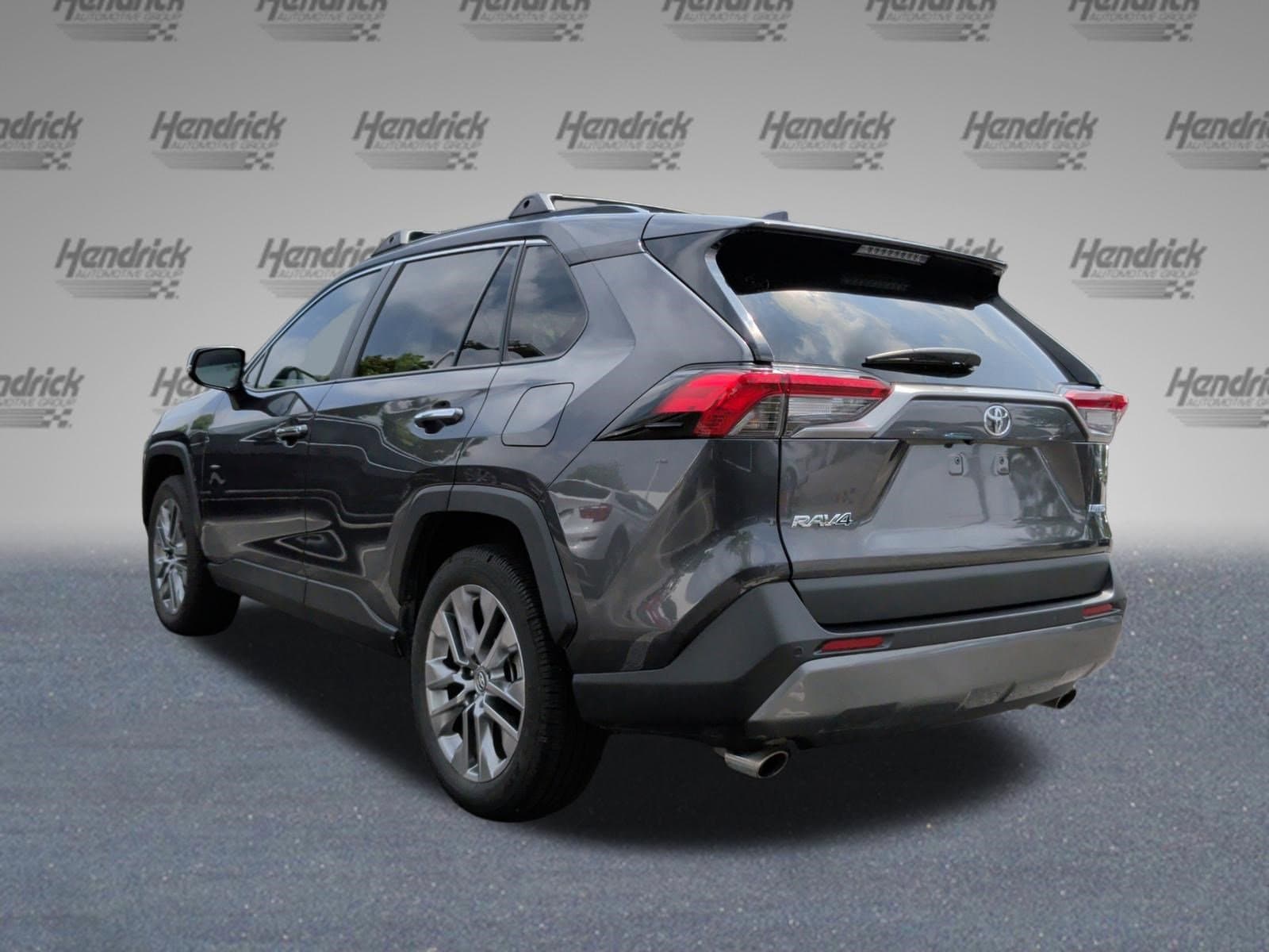 2019 Toyota RAV4 Limited photo 3