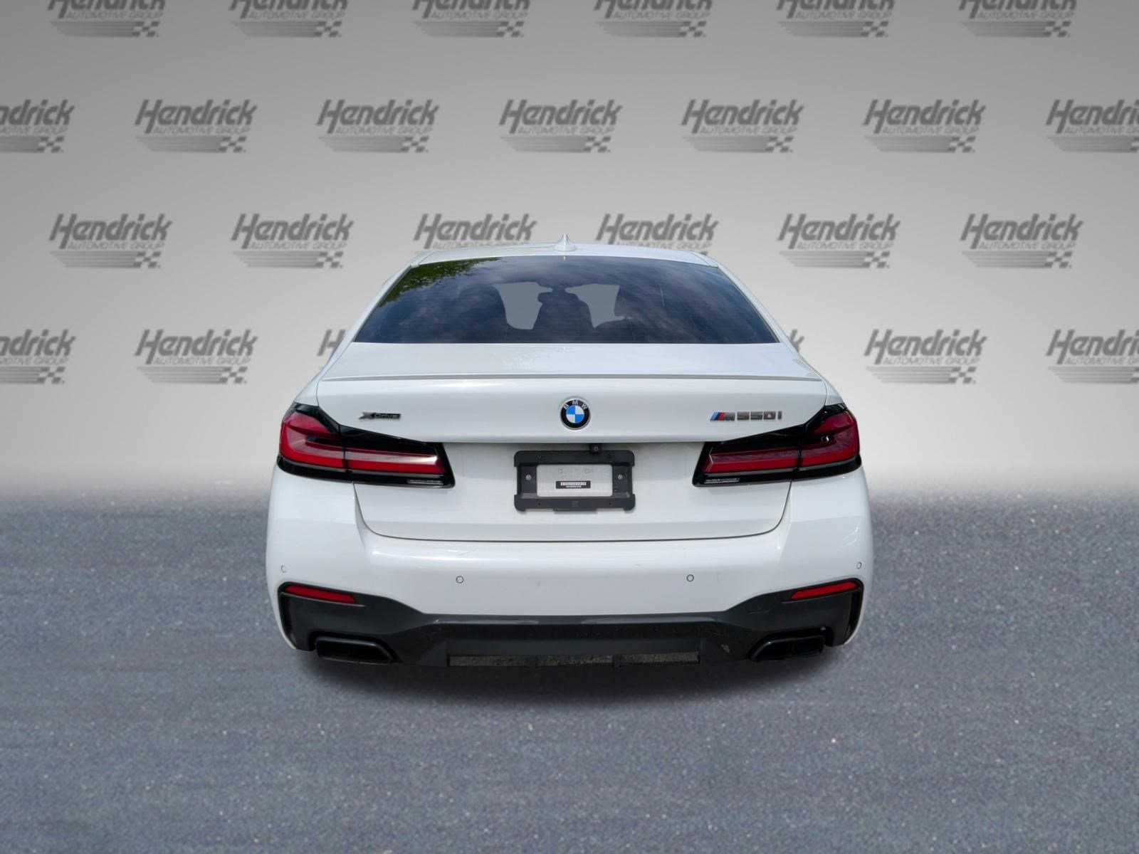 2022 BMW M550i M550i xDrive photo 6